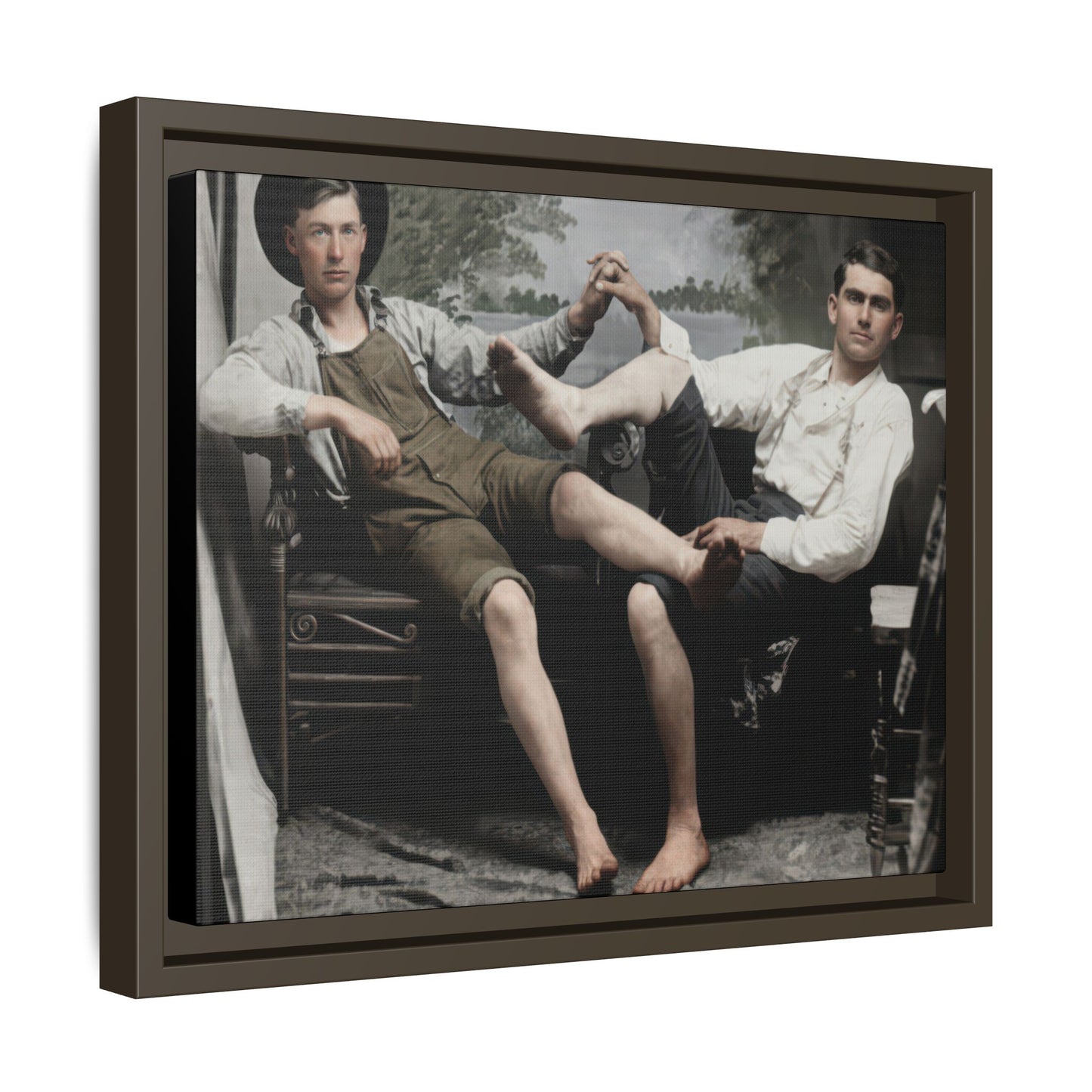 paire 118 | Framed Vintage Photo - Matte Canvas