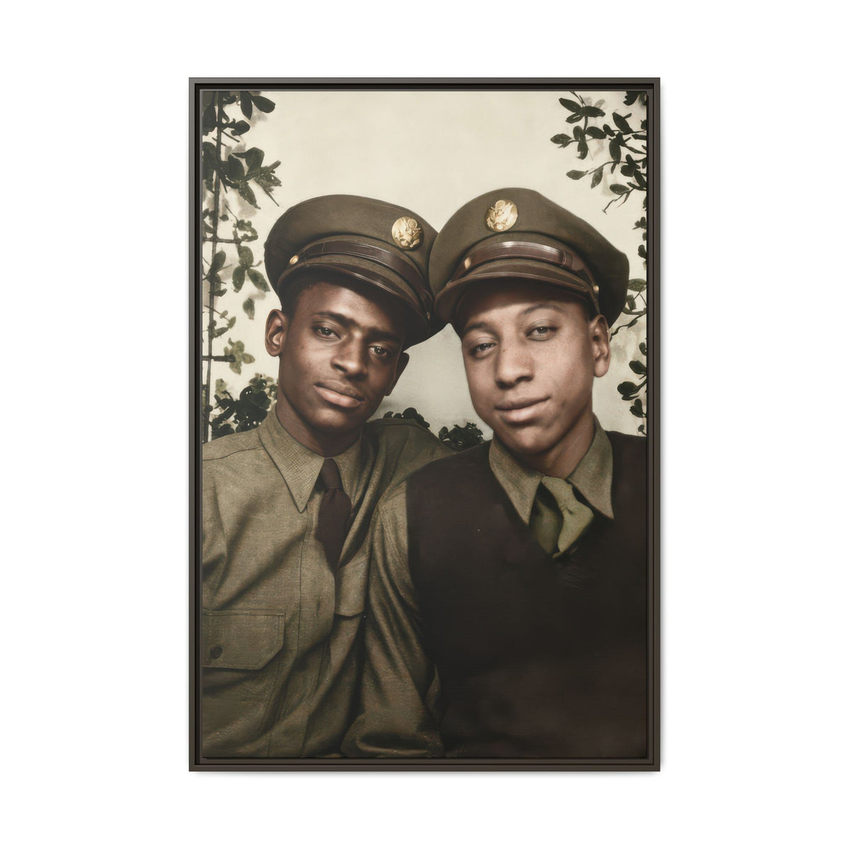 paire 152 | Framed Vintage Photo - Matte Canvas