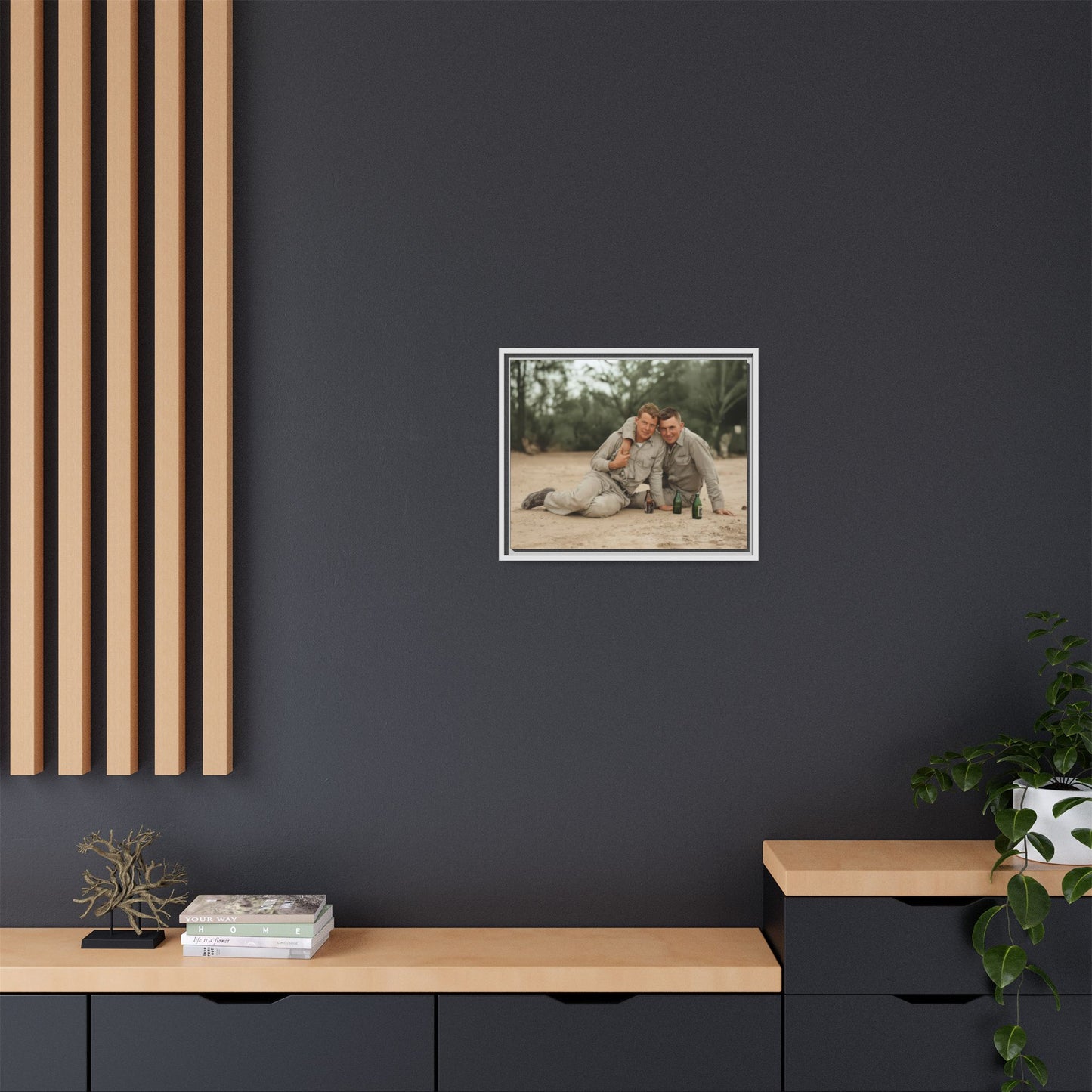 paire 138 | Framed Vintage Photo - Matte Canvas