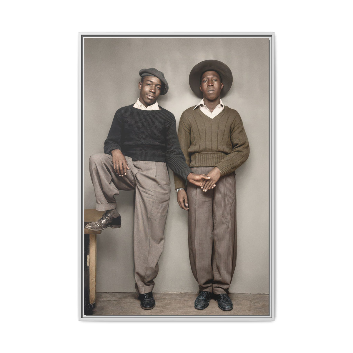 paire 161 | Framed Vintage Photo - Matte Canvas