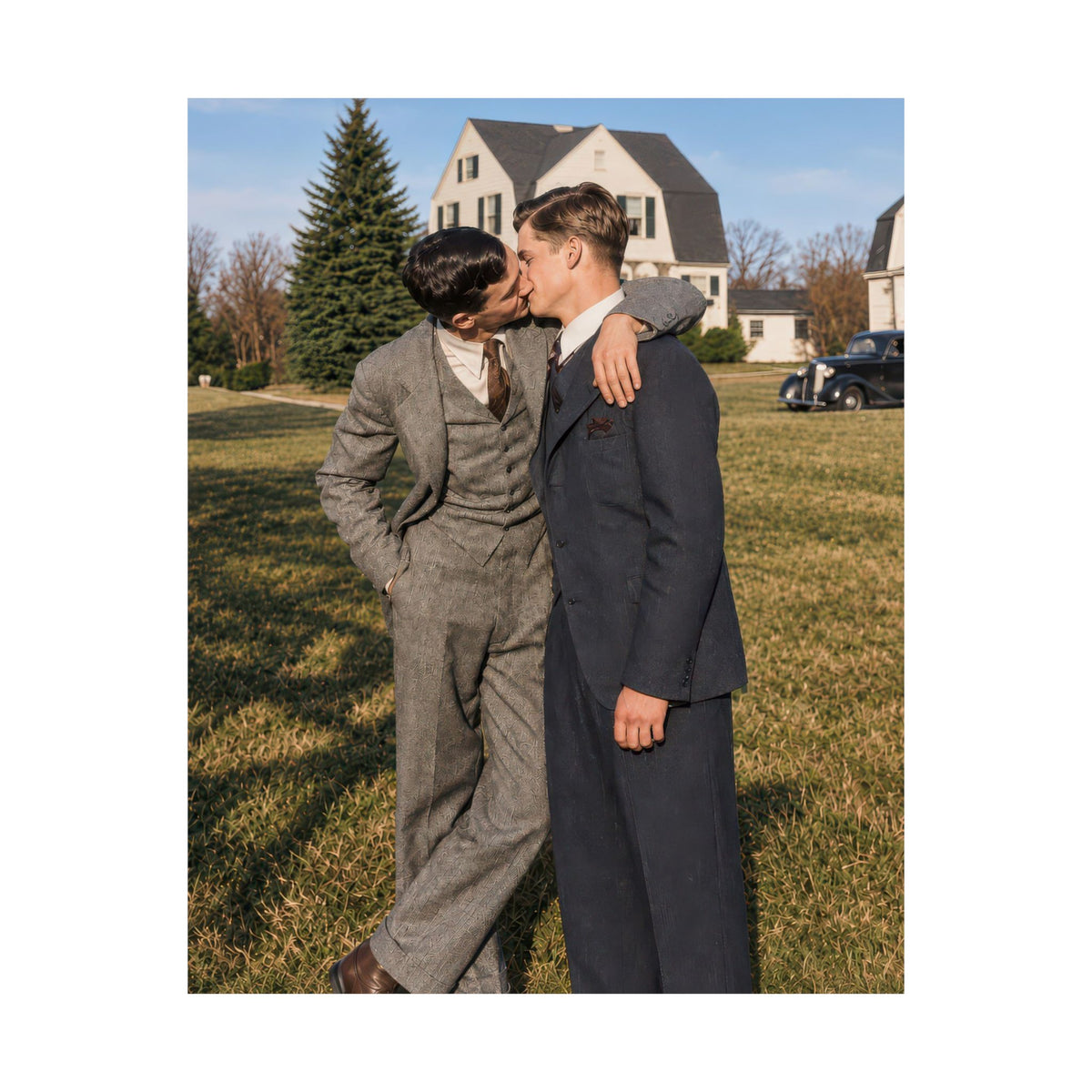 Paire 005 | Two Men Kissing in a Residential Yard | Vintage Photography Poster