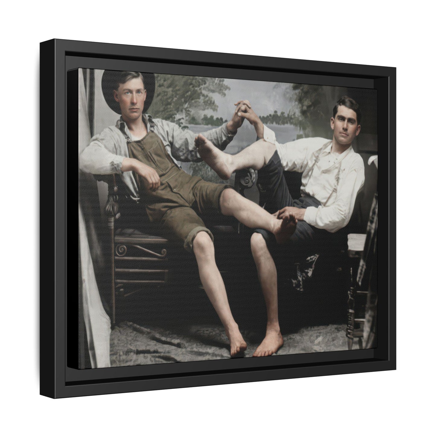 paire 118 | Framed Vintage Photo - Matte Canvas