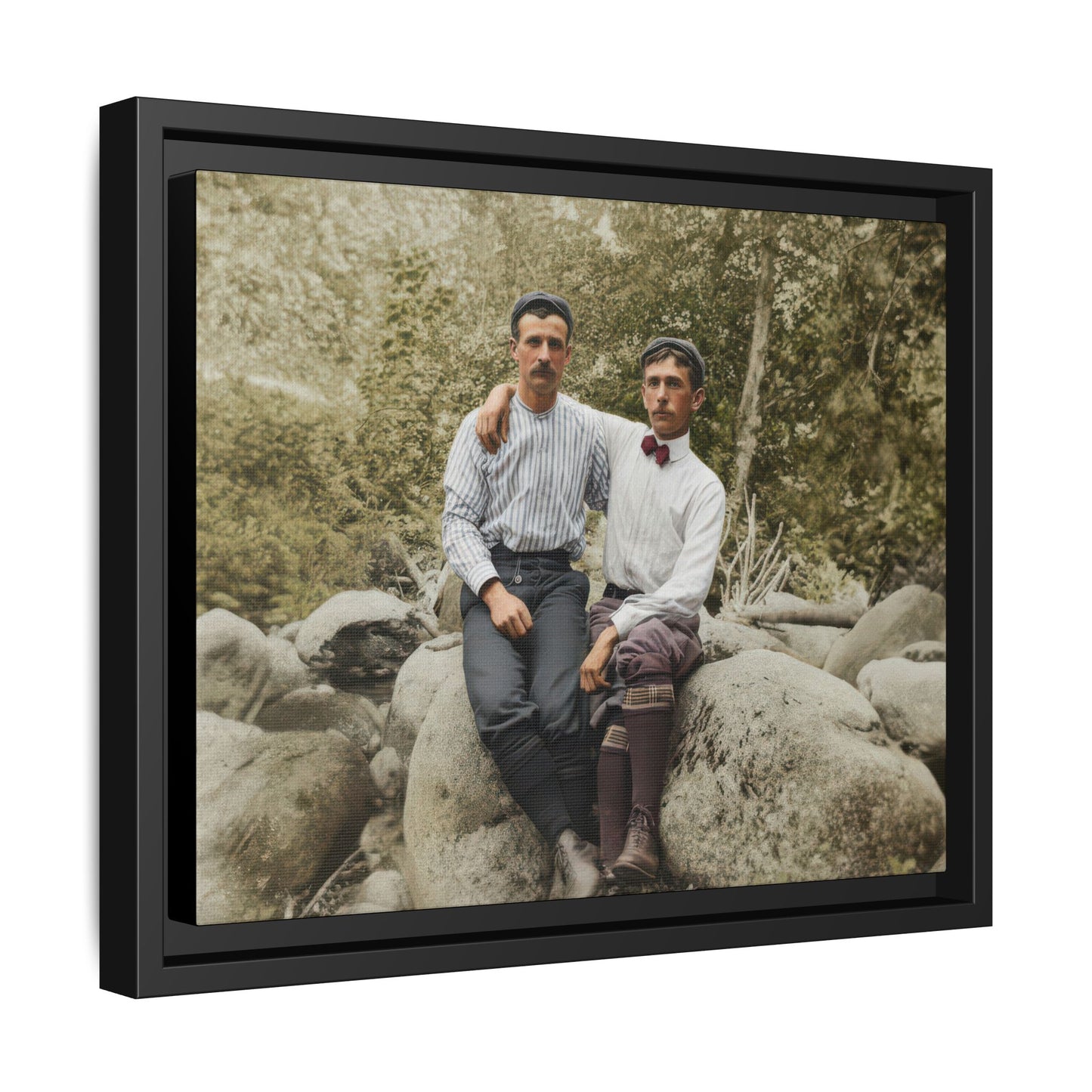 paire 113 | Framed Vintage Photo - Matte Canvas