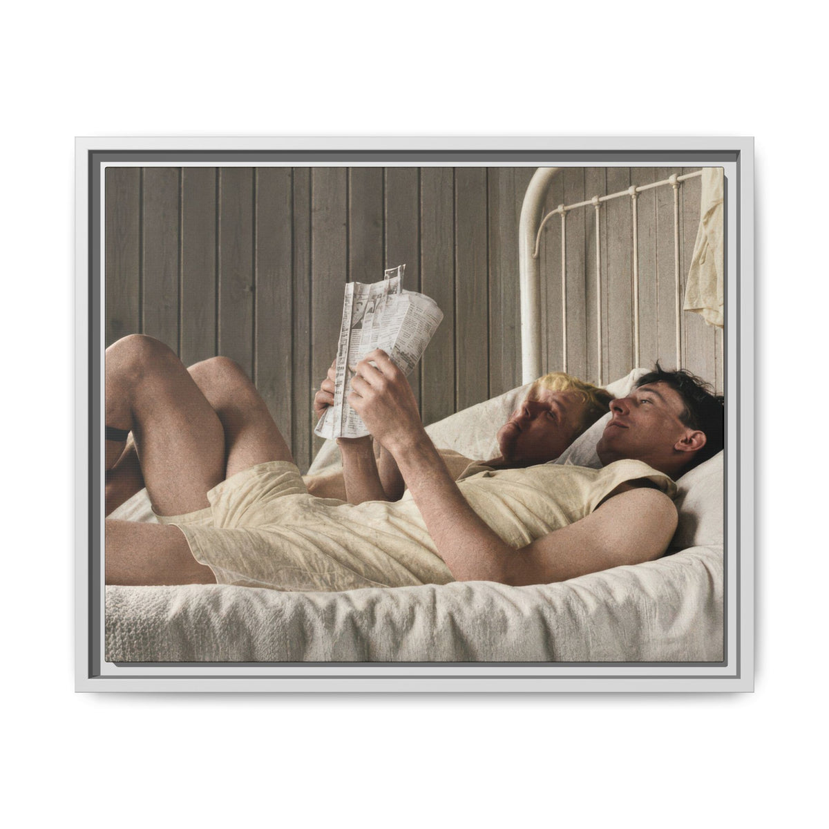 paire 160 | Framed Vintage Photo - Matte Canvas