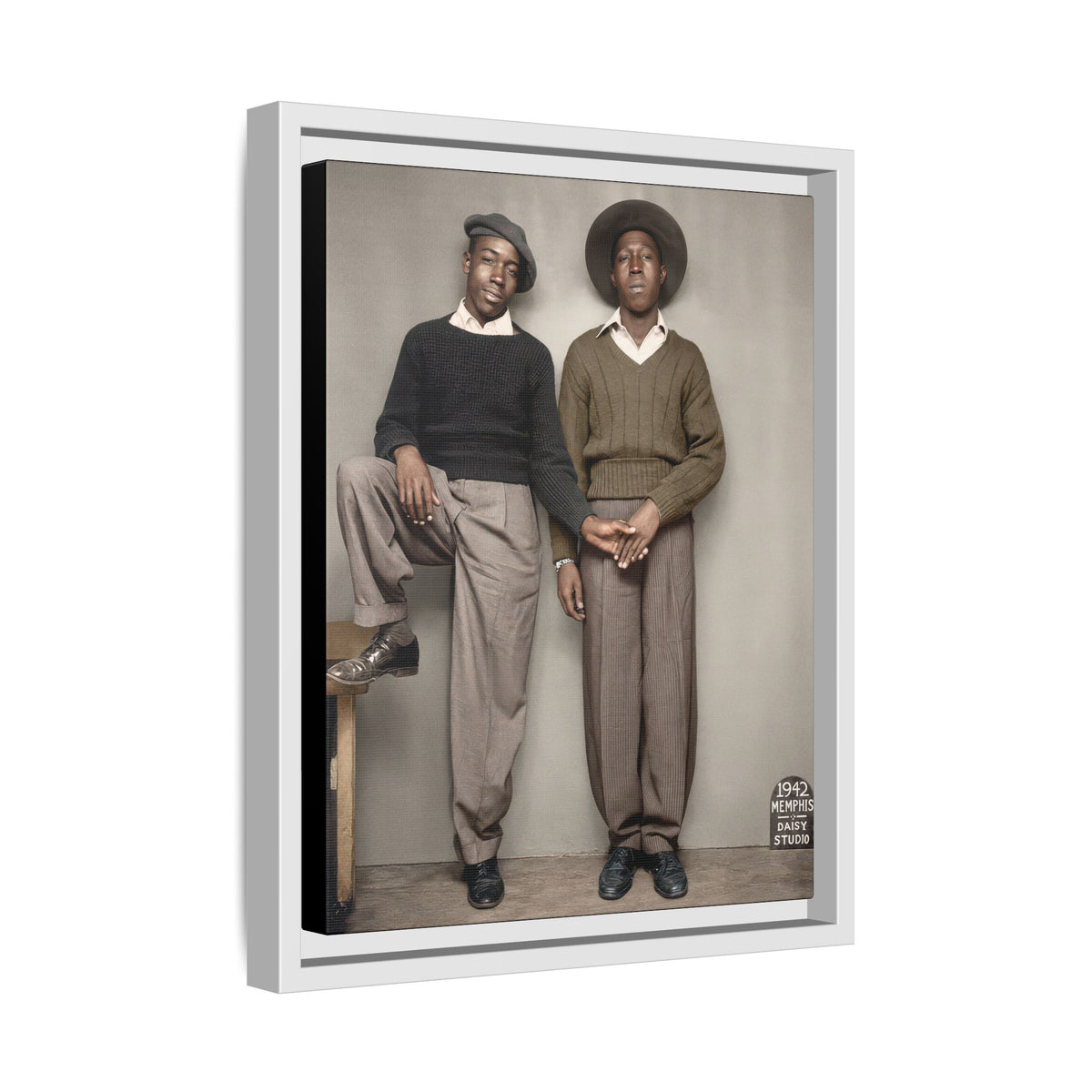 paire 161 | Framed Vintage Photo - Matte Canvas