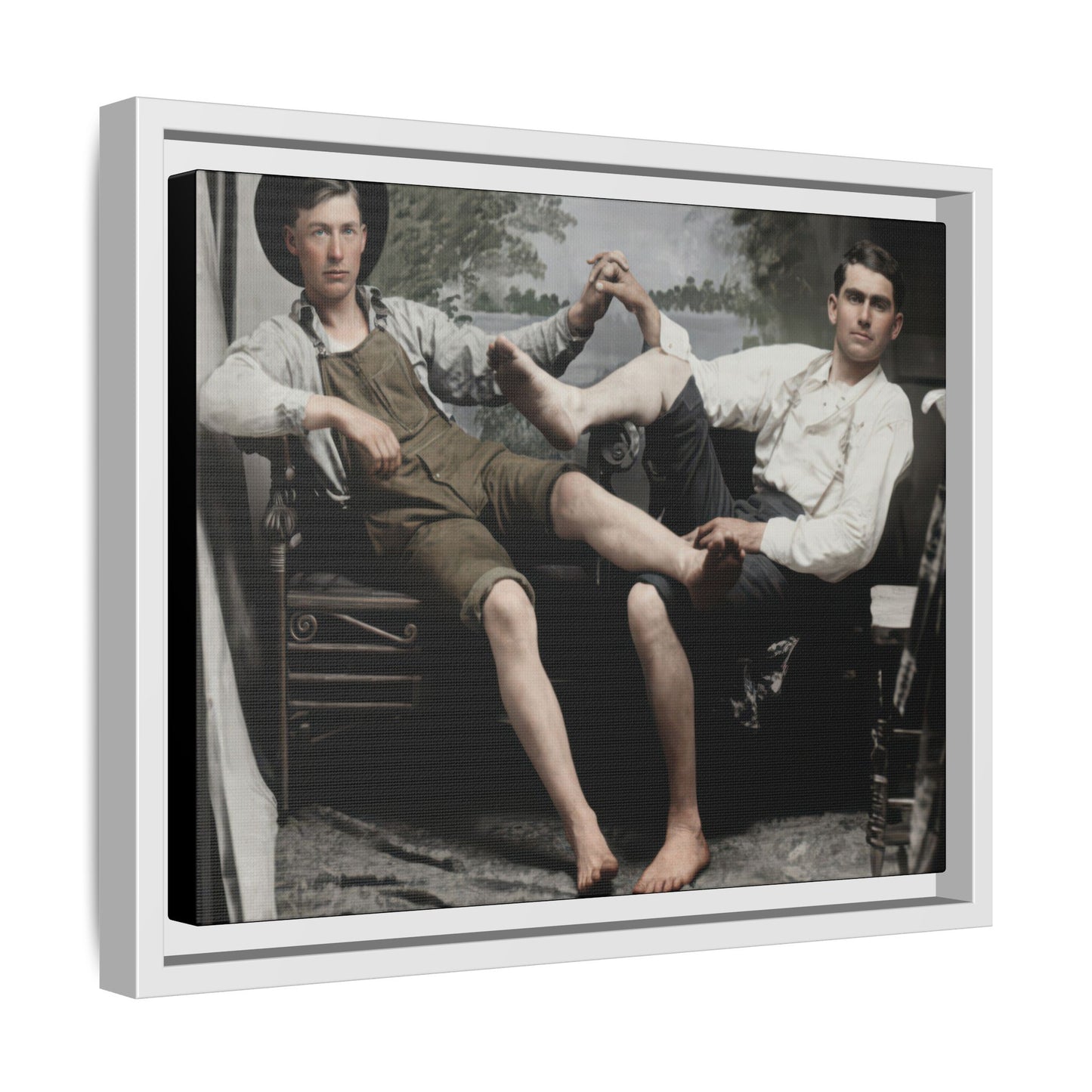 paire 118 | Framed Vintage Photo - Matte Canvas