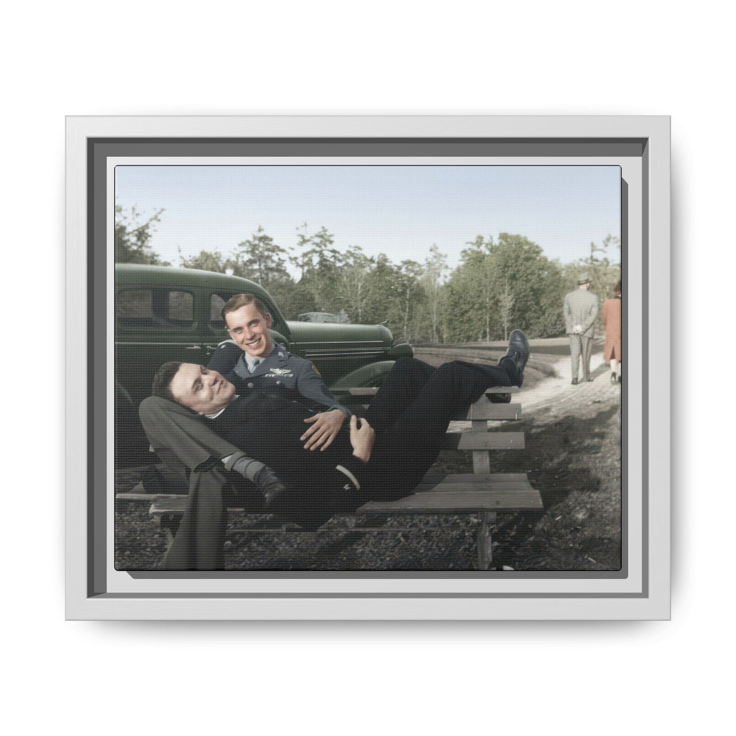 paire 107 | Framed Vintage Photo - Matte Canvas
