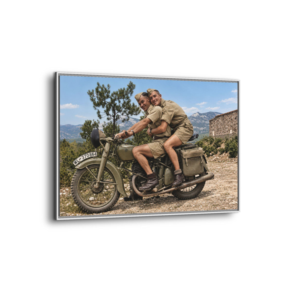 paire 166 | Framed Vintage Photo - Matte Canvas