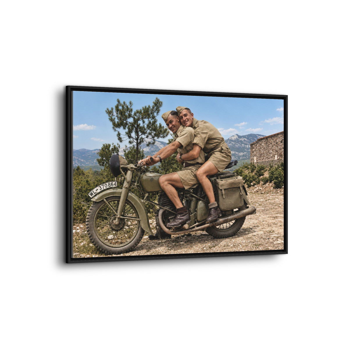 paire 166 | Framed Vintage Photo - Matte Canvas