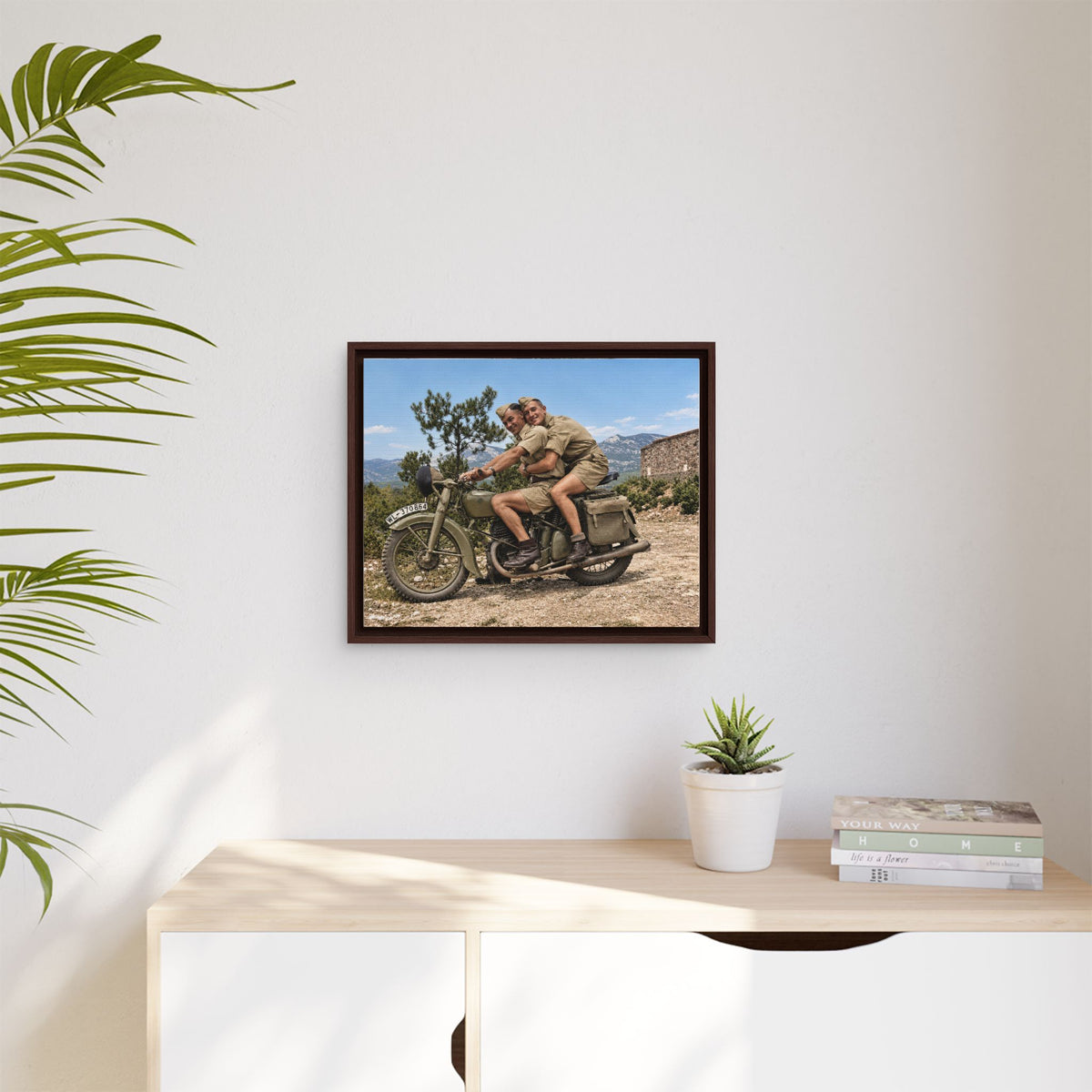 paire 166 | Framed Vintage Photo - Matte Canvas