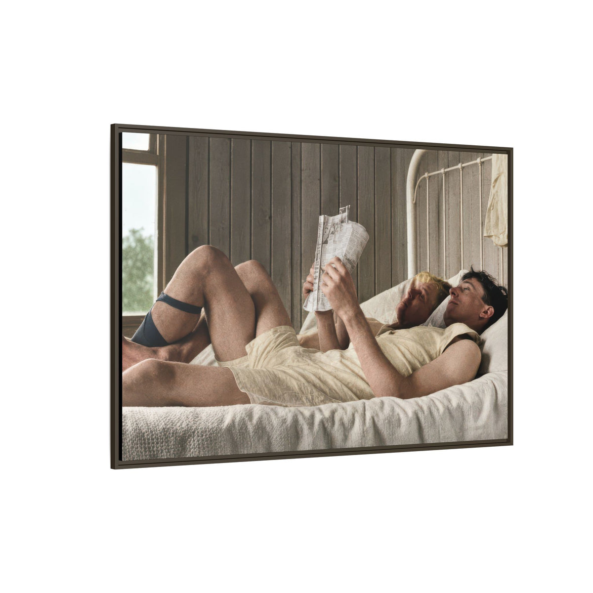 paire 160 | Framed Vintage Photo - Matte Canvas