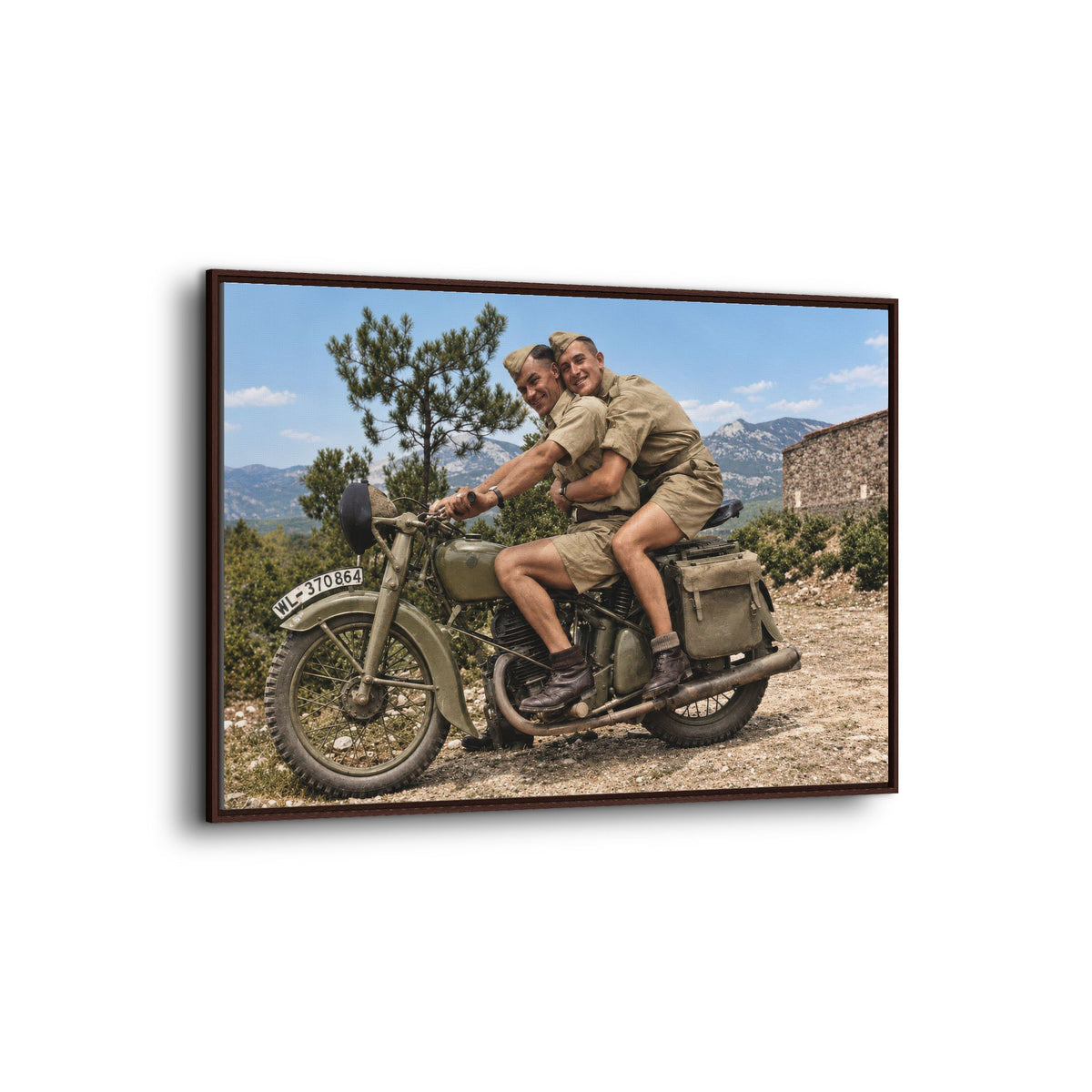 paire 166 | Framed Vintage Photo - Matte Canvas