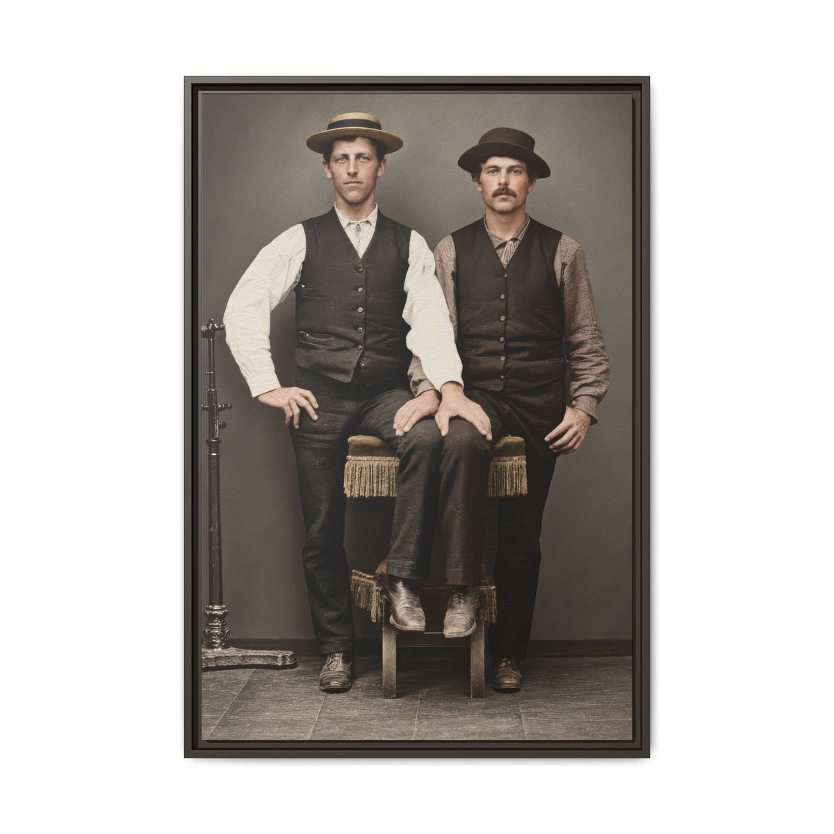 paire 163 | Framed Vintage Photo - Matte Canvas