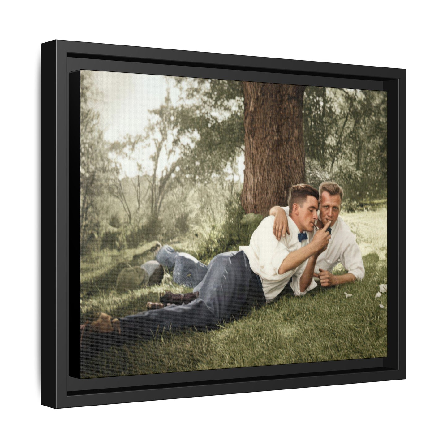 paire 137 | Framed Vintage Photo - Matte Canvas
