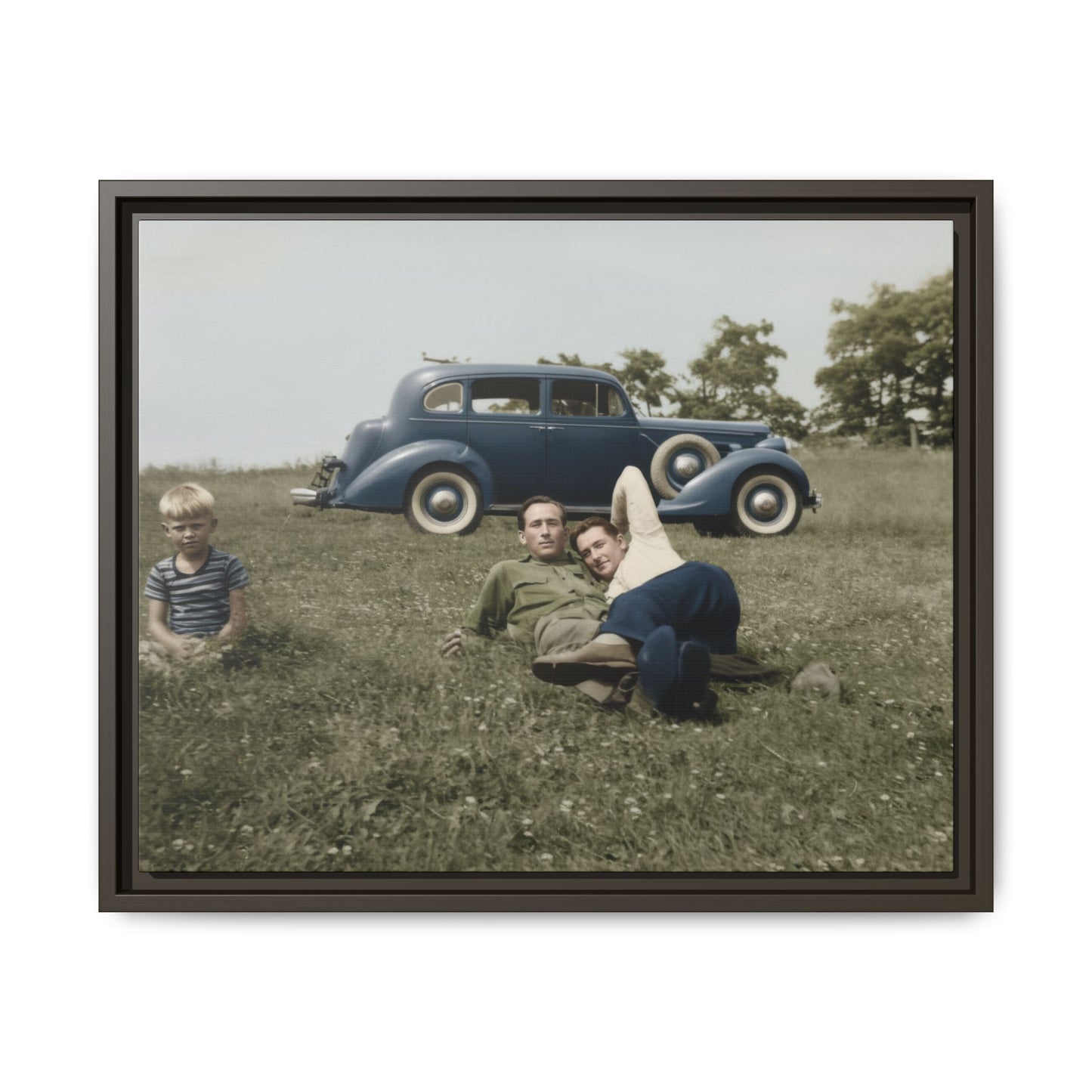 paire 003 | Framed Vintage Photo - Matte Canvas