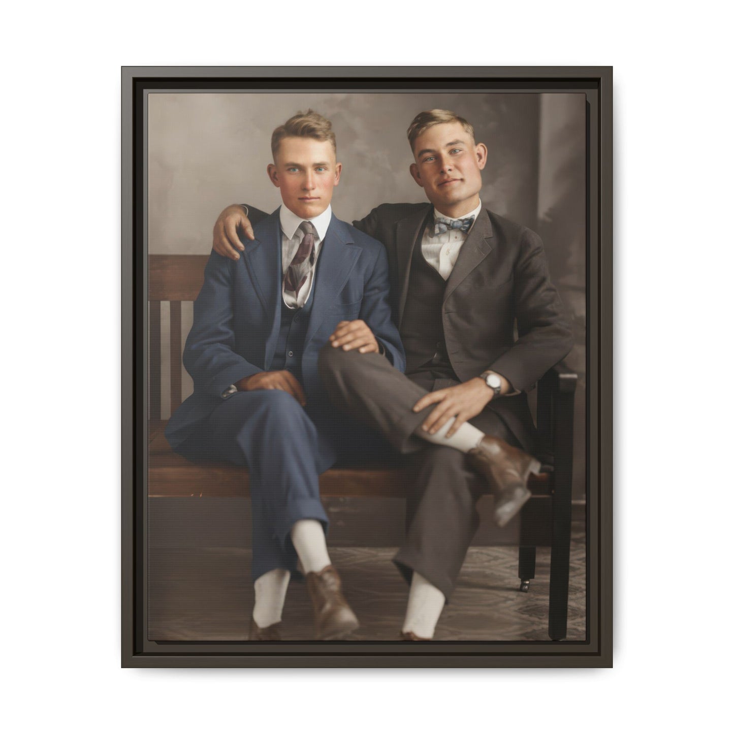 paire 128 | Framed Vintage Photo - Matte Canvas