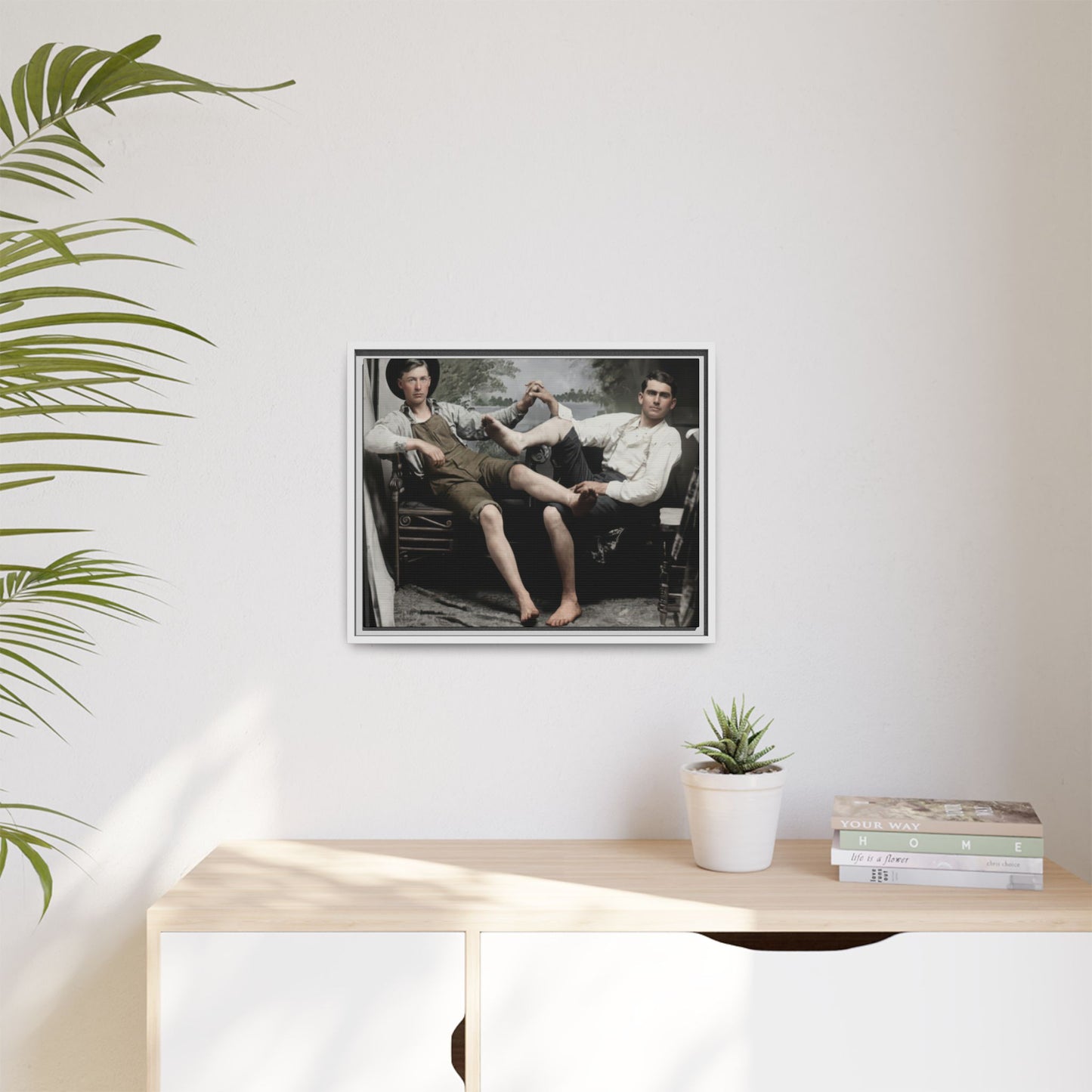 paire 118 | Framed Vintage Photo - Matte Canvas