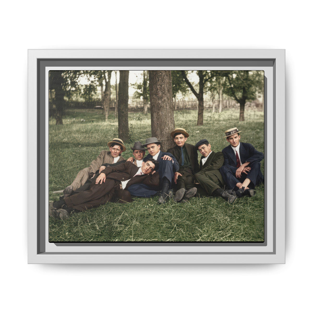 hommes 005 | Framed Vintage Photo - Matte Canvas