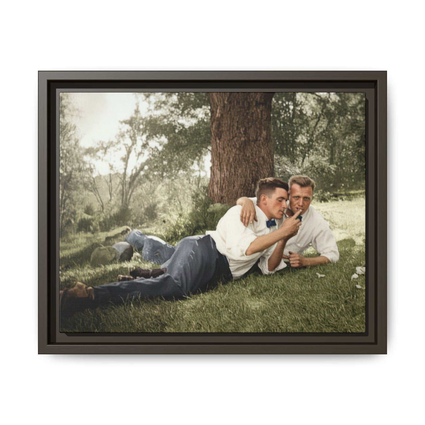 paire 137 | Framed Vintage Photo - Matte Canvas