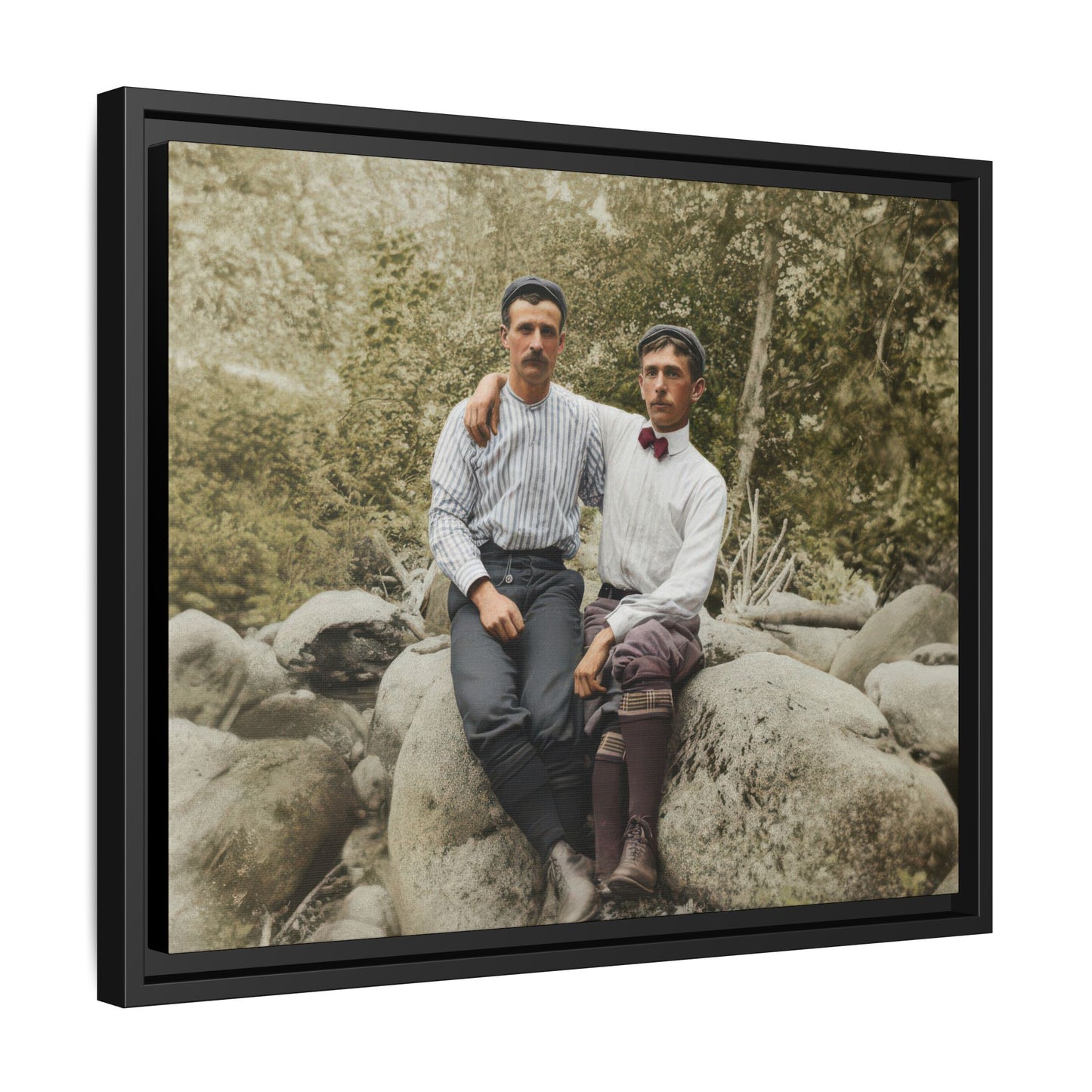 paire 113 | Framed Vintage Photo - Matte Canvas