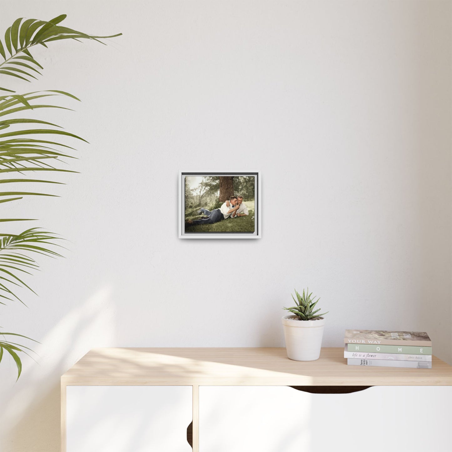 paire 137 | Framed Vintage Photo - Matte Canvas