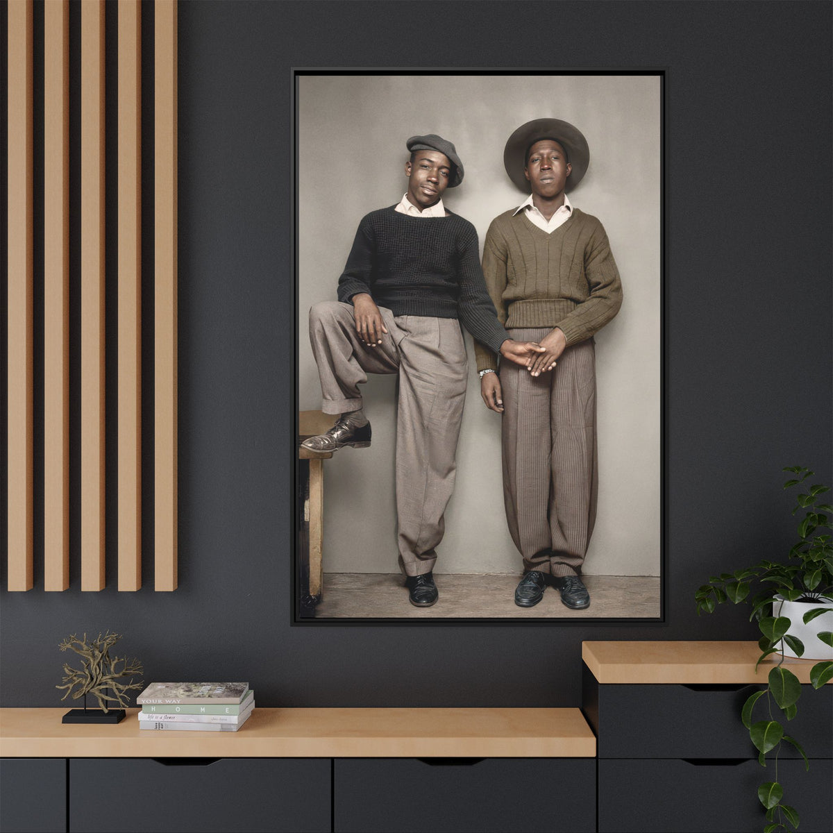 paire 161 | Framed Vintage Photo - Matte Canvas
