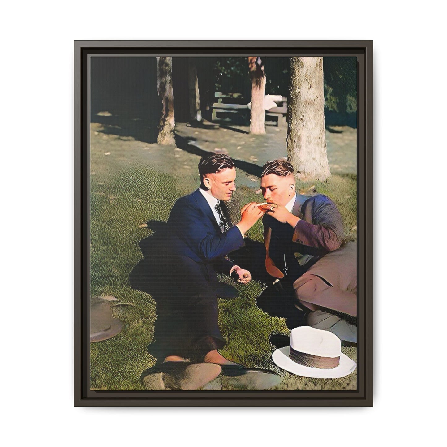 paire 072 | Framed Vintage Photo - Matte Canvas