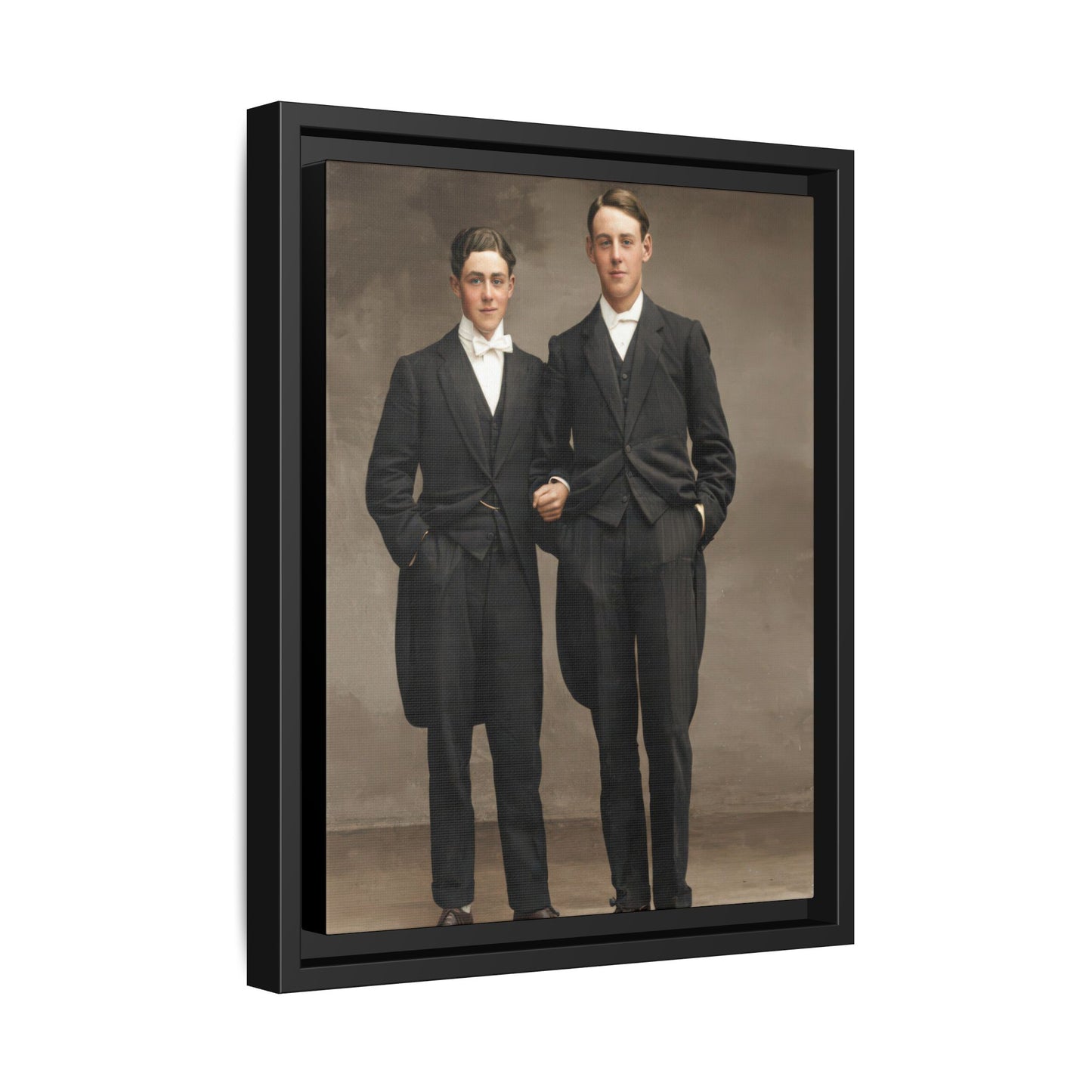paire 131 | Framed Vintage Photo - Matte Canvas