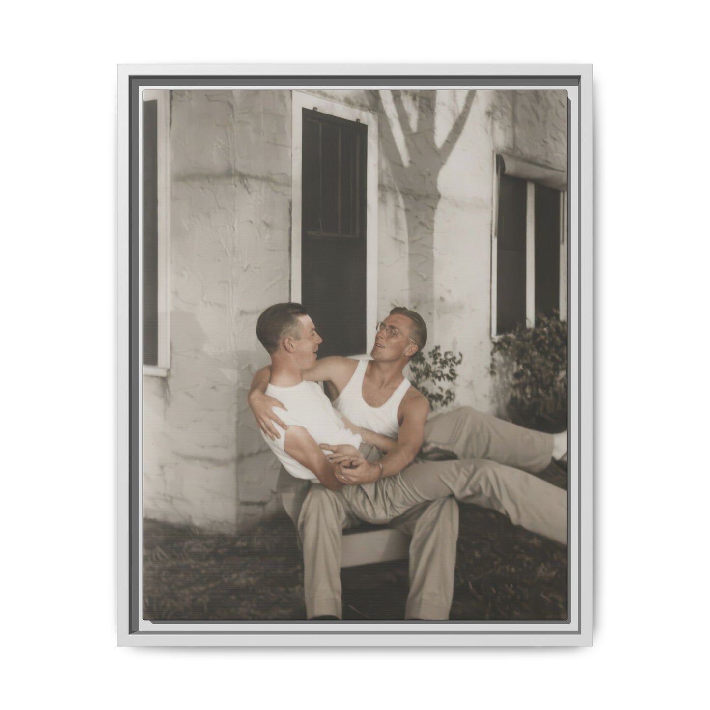 paire 080 | Framed Vintage Photo - Matte Canvas