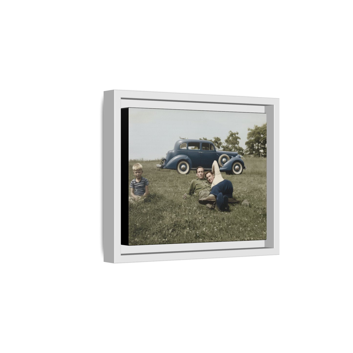 paire 003 | Framed Vintage Photo - Matte Canvas