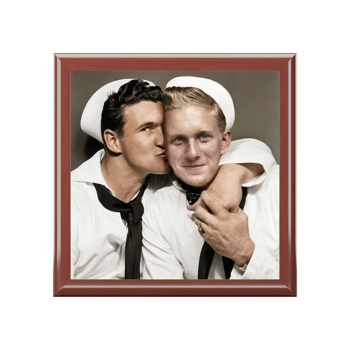 Paire 156 | Vintage Photobooth Series | Sailor Cheek Kiss Keepsake Box