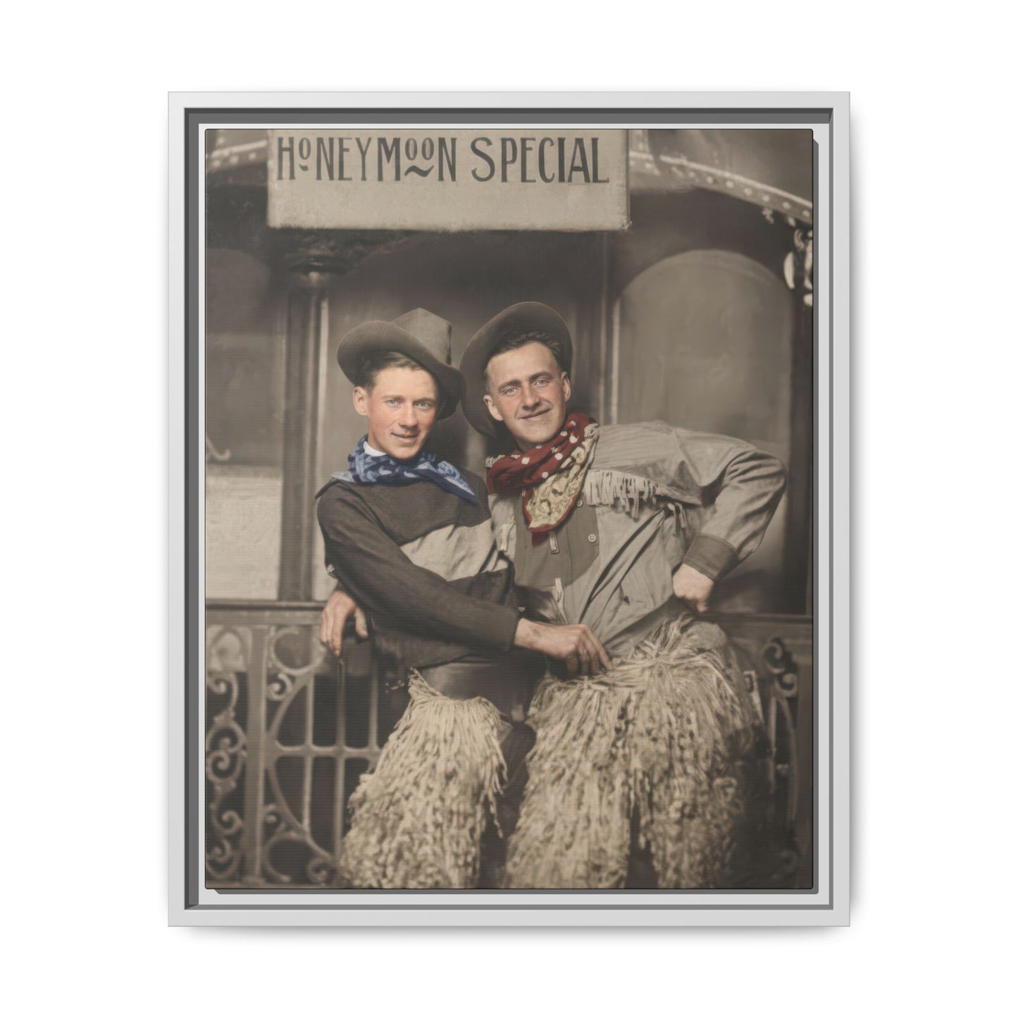 paire 124 | Framed Vintage Photo - Matte Canvas