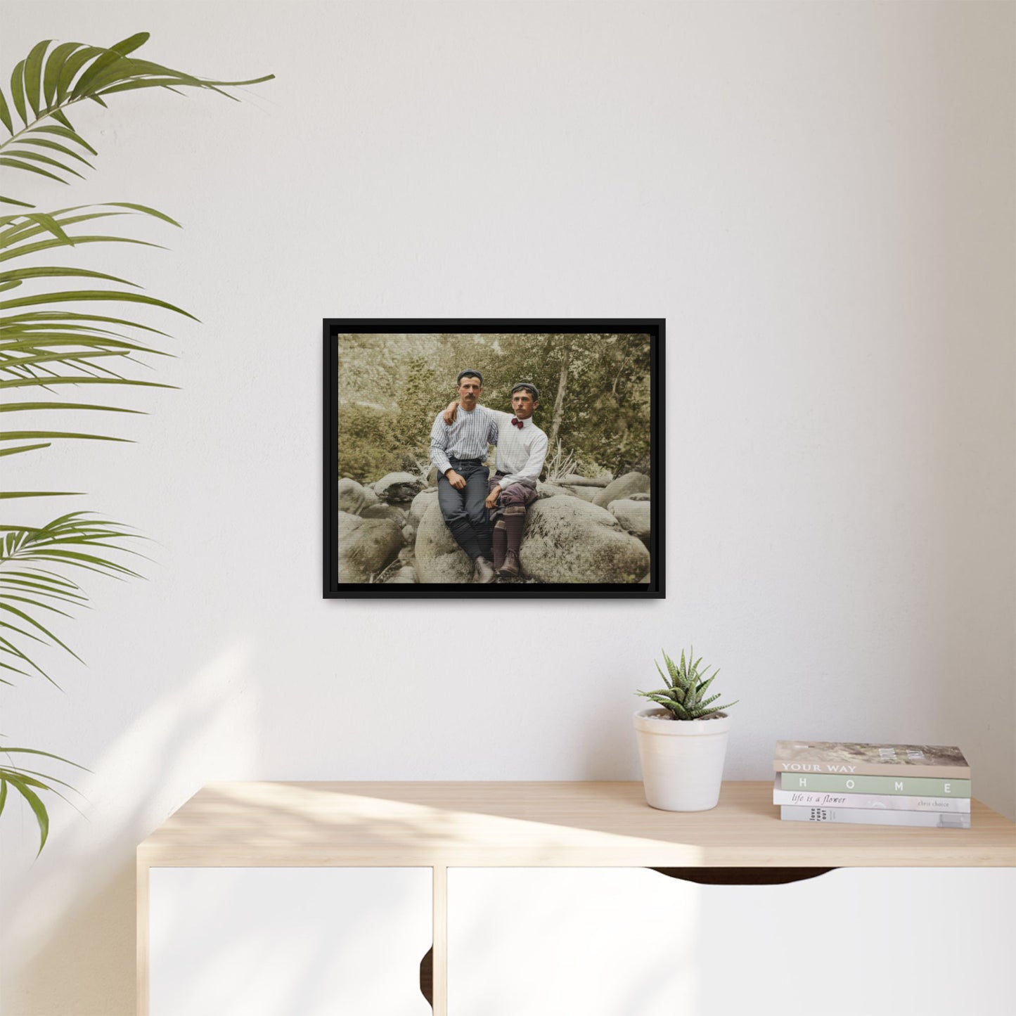 paire 113 | Framed Vintage Photo - Matte Canvas