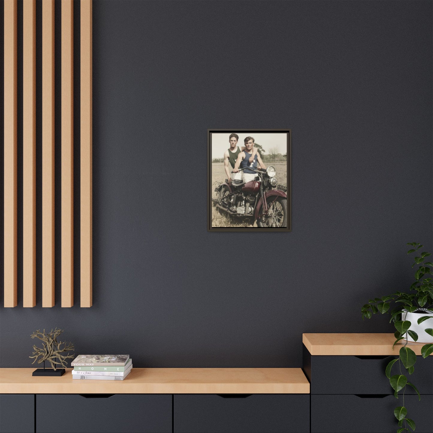 paire 055 | Framed Vintage Photo - Matte Canvas