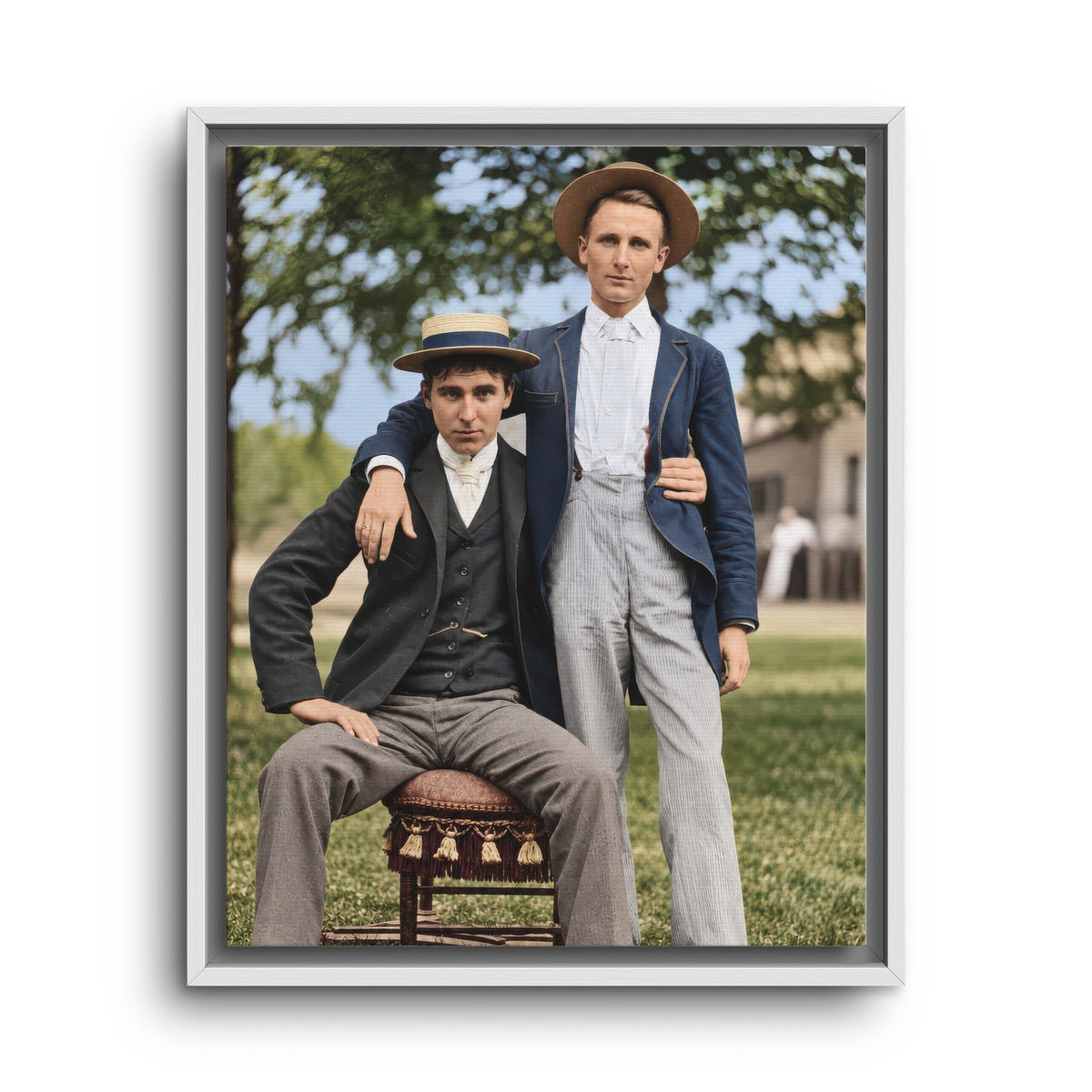 paire 167 | Framed Vintage Photo - Matte Canvas