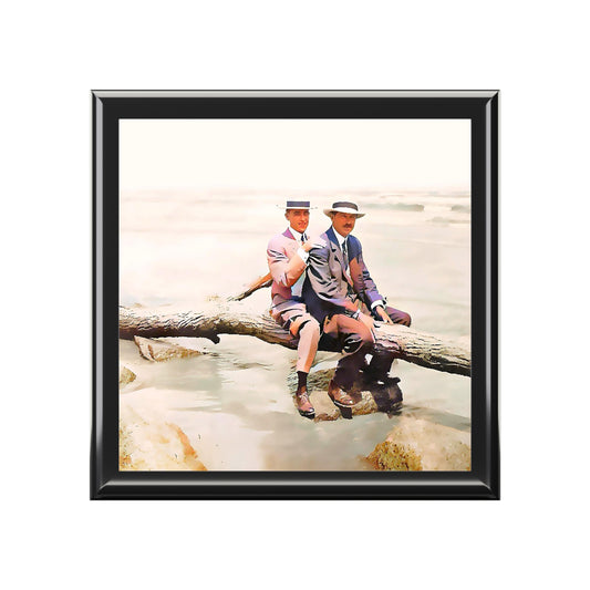 paire 031 | Keepsake Box Vintage Gay Couple Seaside Ocean Lake Hats Older Photo LGBTQ Queer Vacation