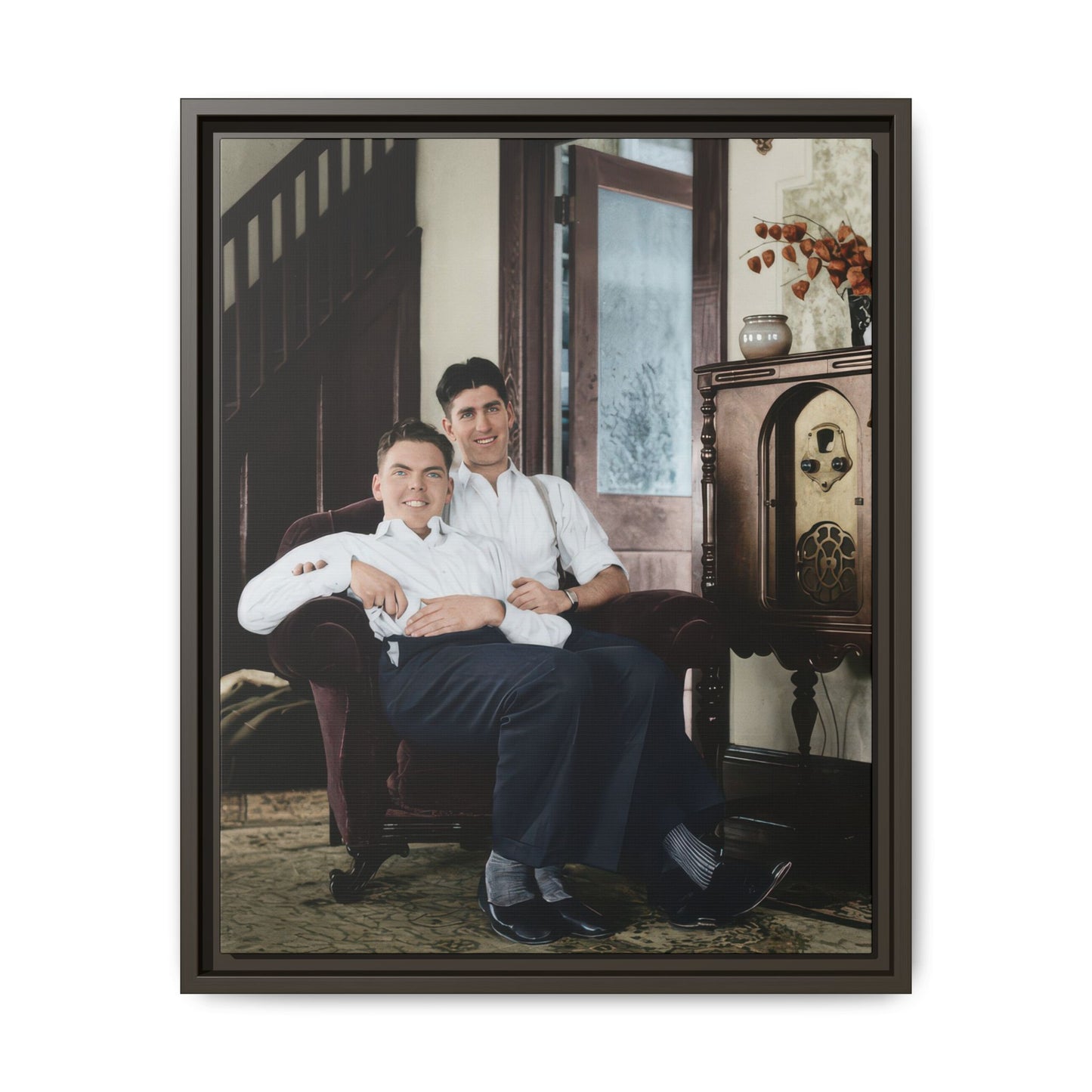 paire 053 | Framed Vintage Photo - Matte Canvas