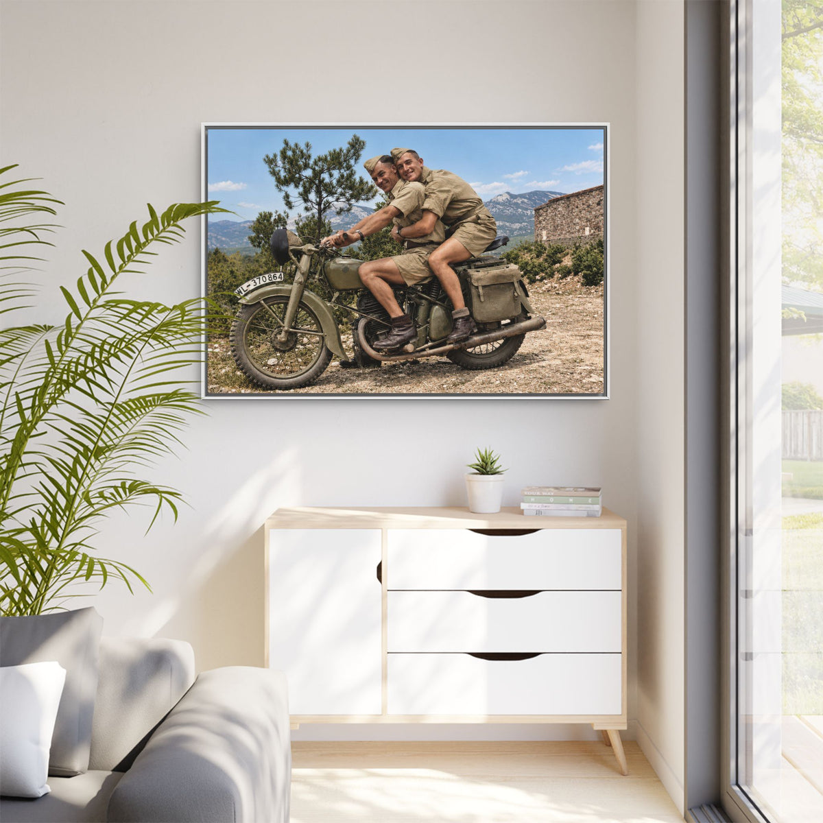 paire 166 | Framed Vintage Photo - Matte Canvas