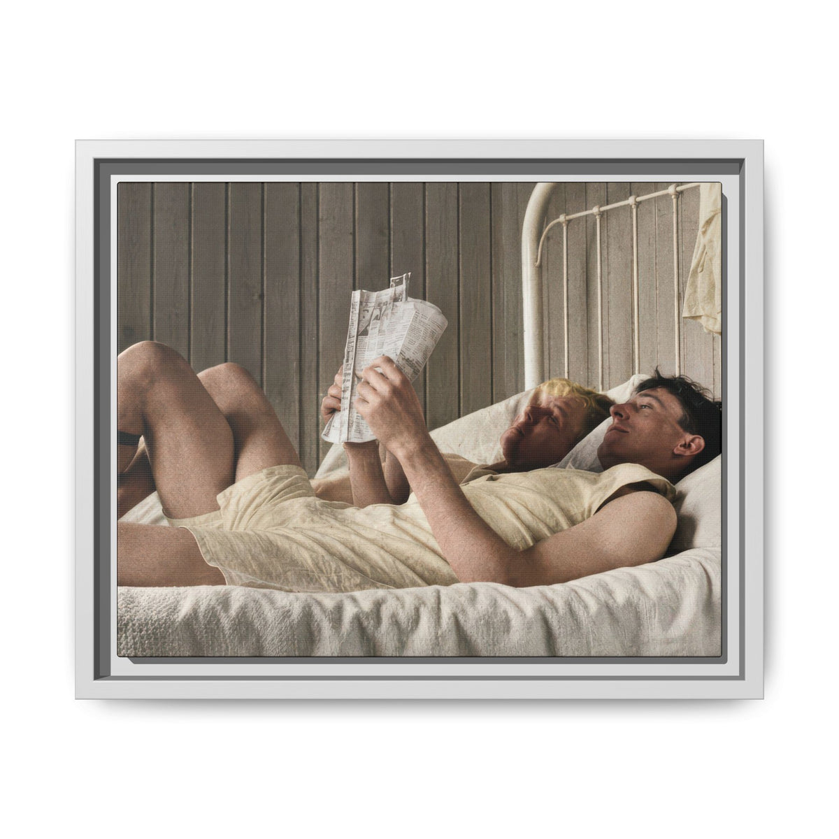 paire 160 | Framed Vintage Photo - Matte Canvas