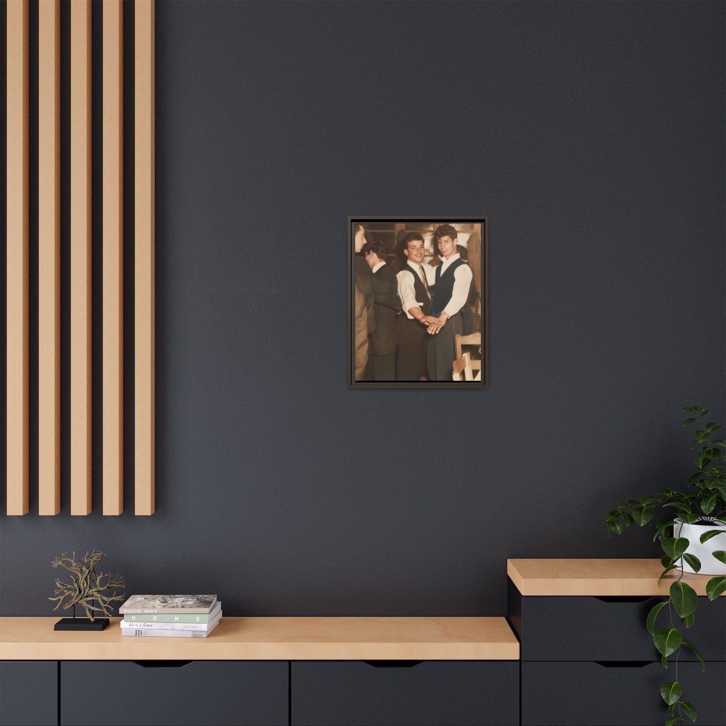 paire 134 | Framed Vintage Photo - Matte Canvas