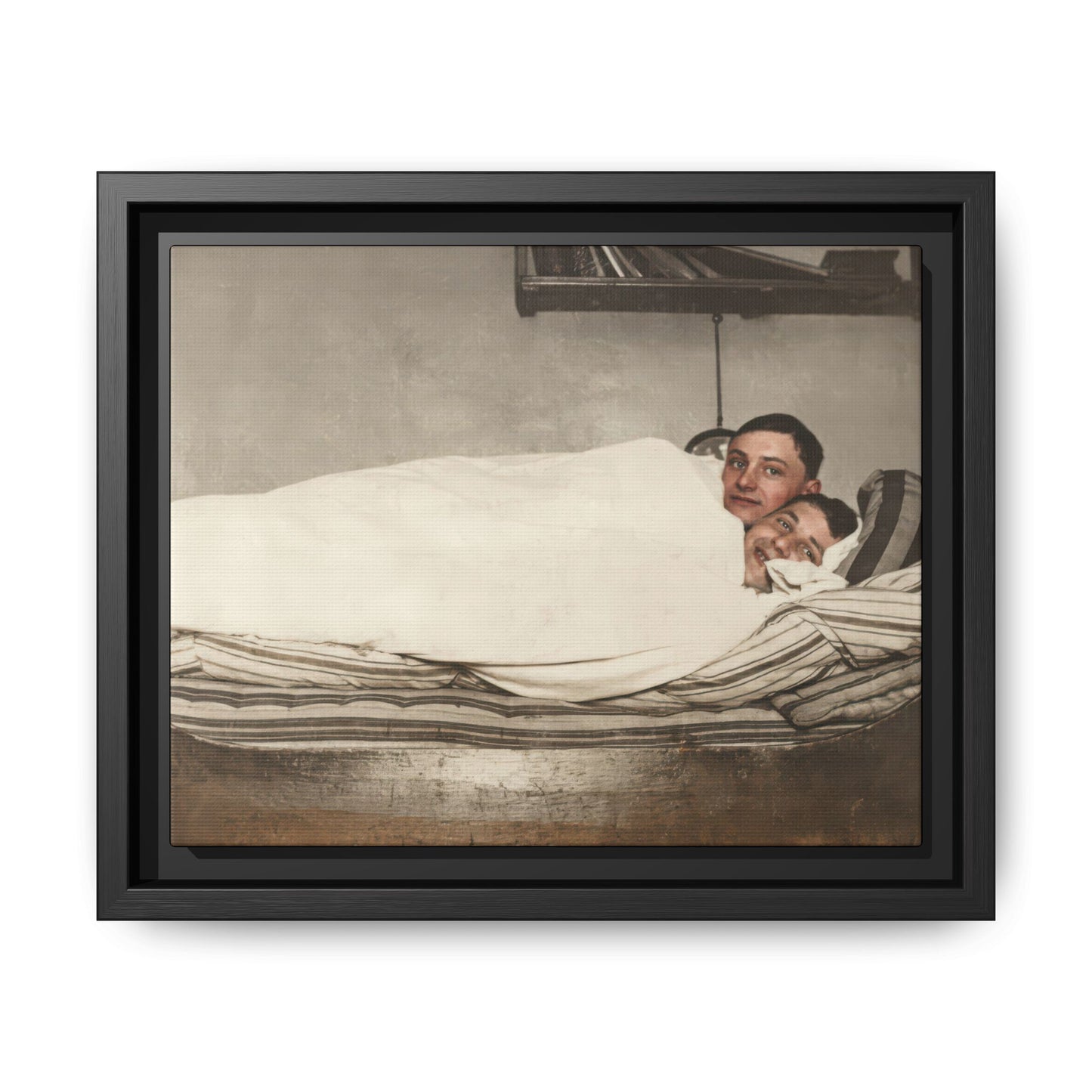 paire 117 | Framed Vintage Photo - Matte Canvas