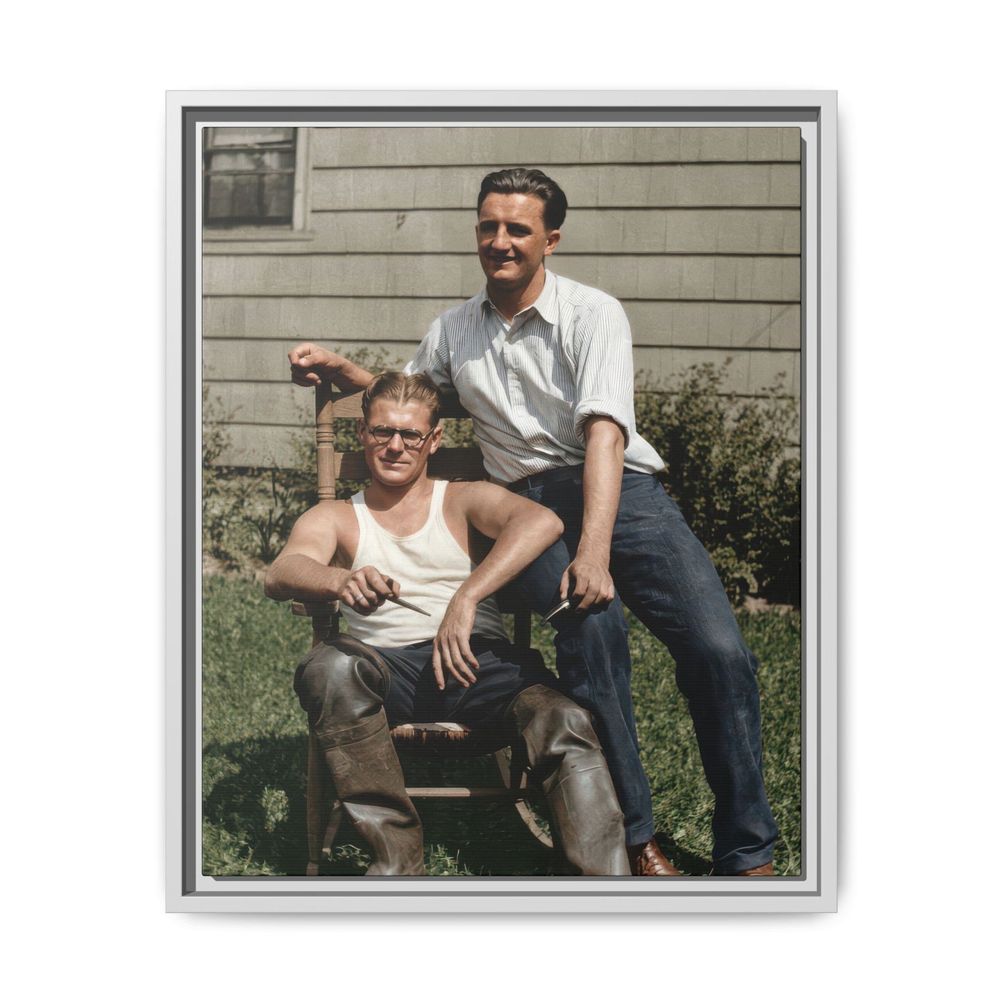 paire 064 | Framed Vintage Photo - Matte Canvas