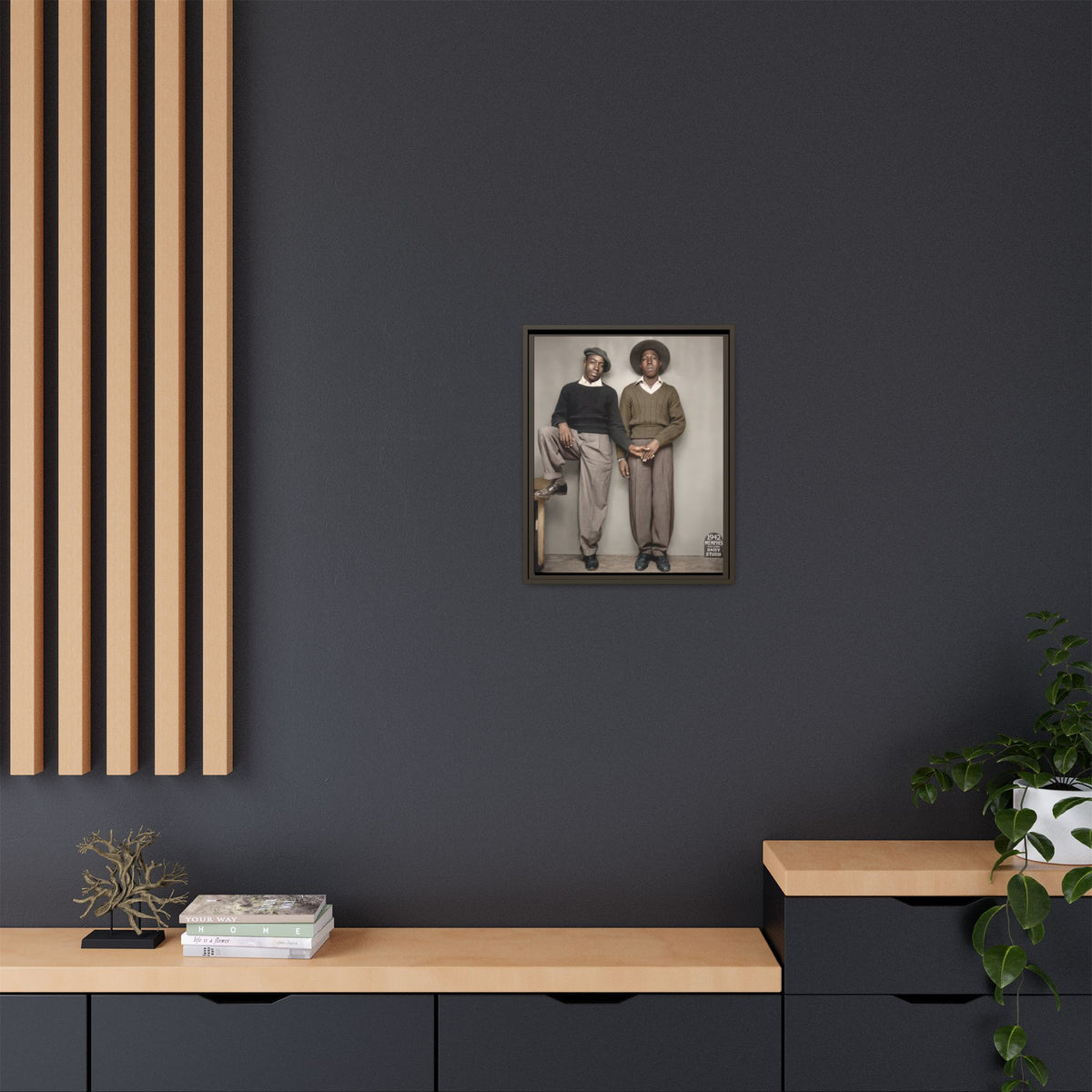paire 161 | Framed Vintage Photo - Matte Canvas