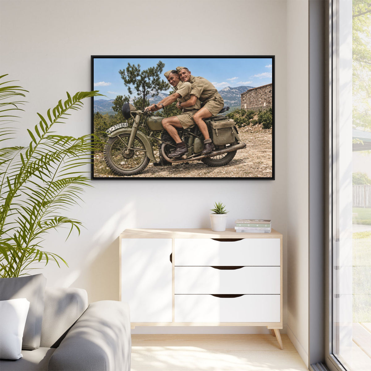 paire 166 | Framed Vintage Photo - Matte Canvas