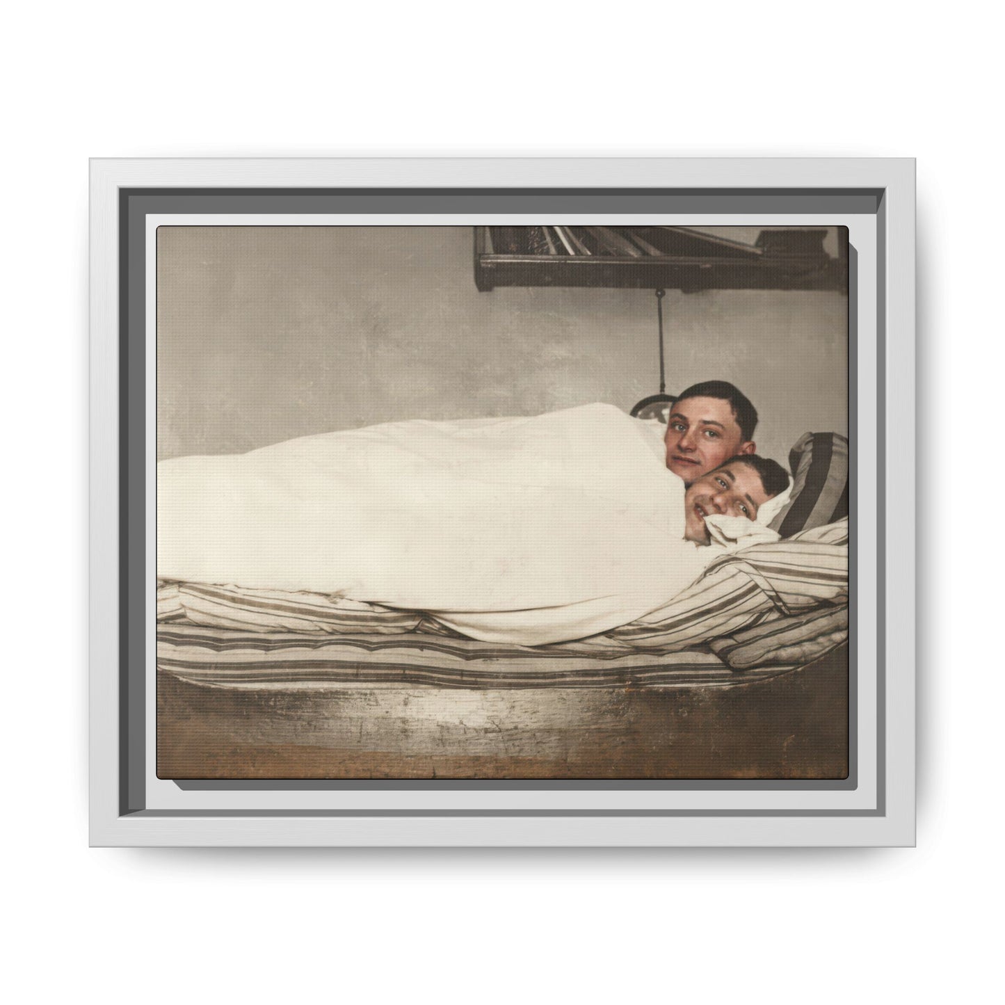 paire 117 | Framed Vintage Photo - Matte Canvas
