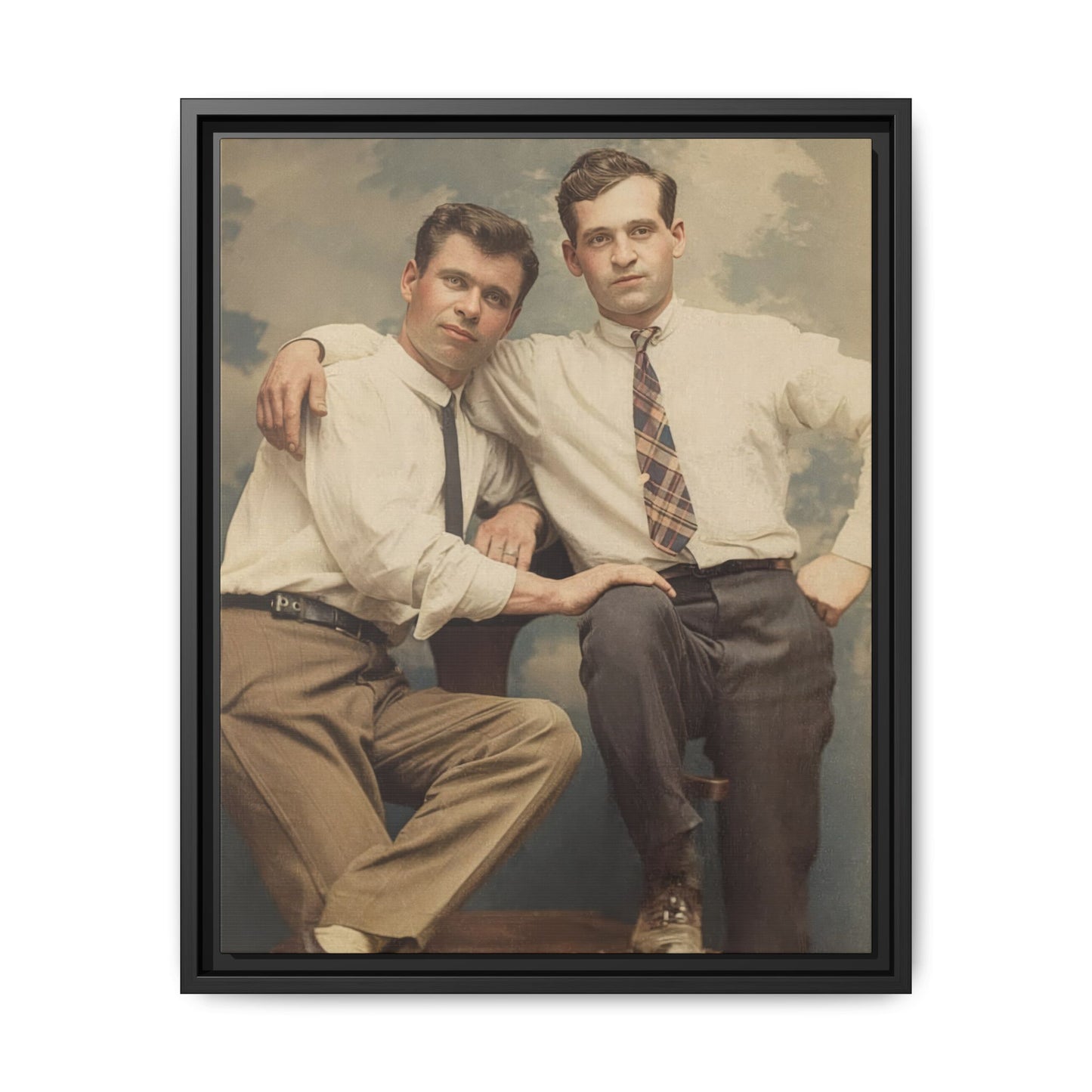 paire 069 | Framed Vintage Photo - Matte Canvas