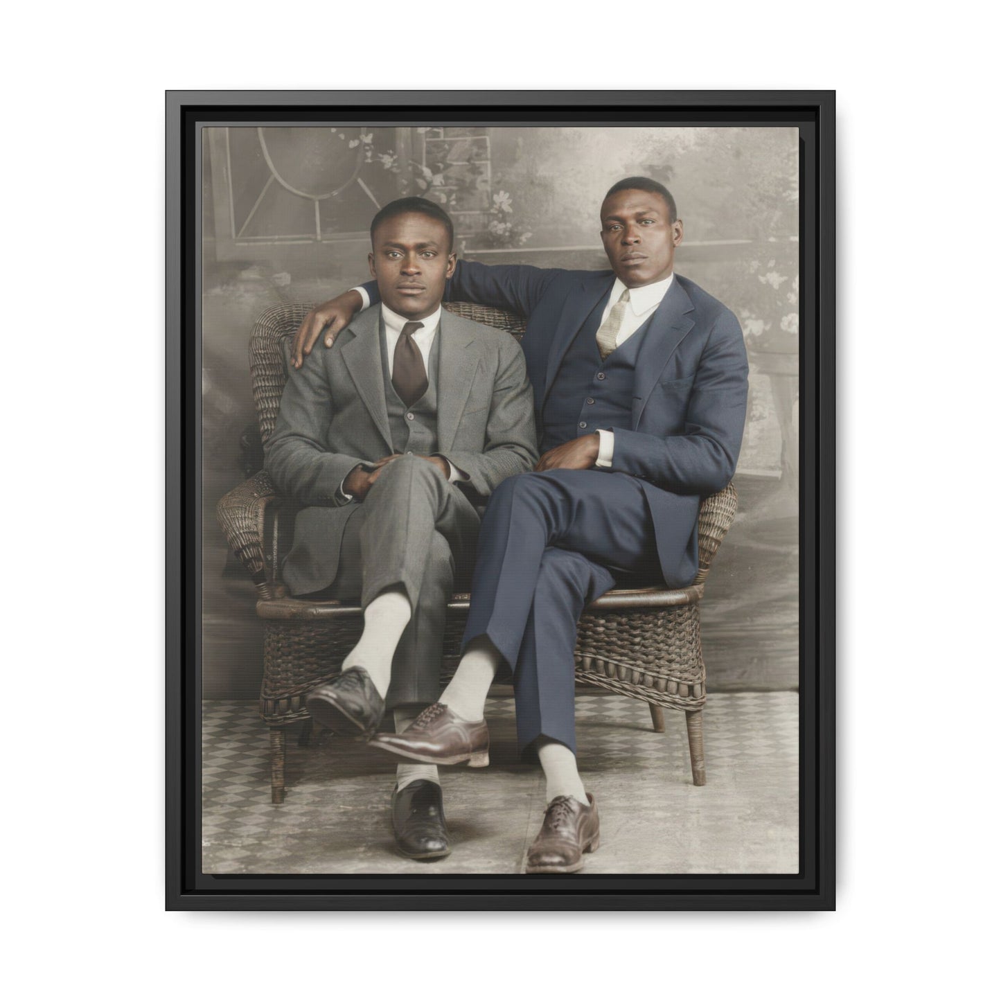 paire 112 | Framed Vintage Photo - Matte Canvas