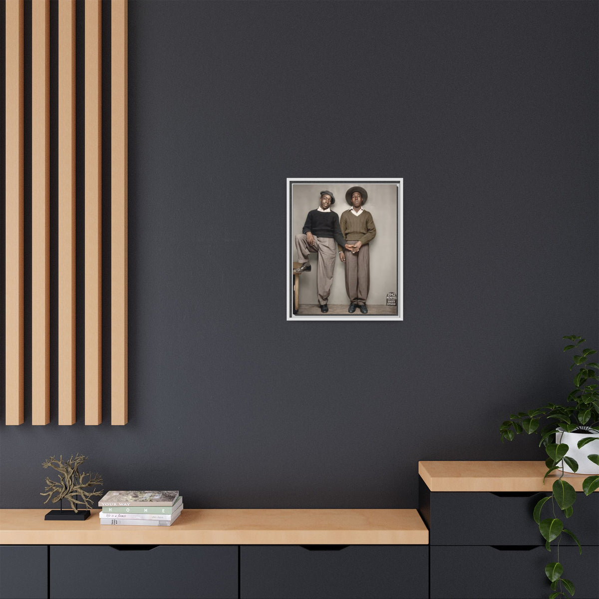 paire 161 | Framed Vintage Photo - Matte Canvas