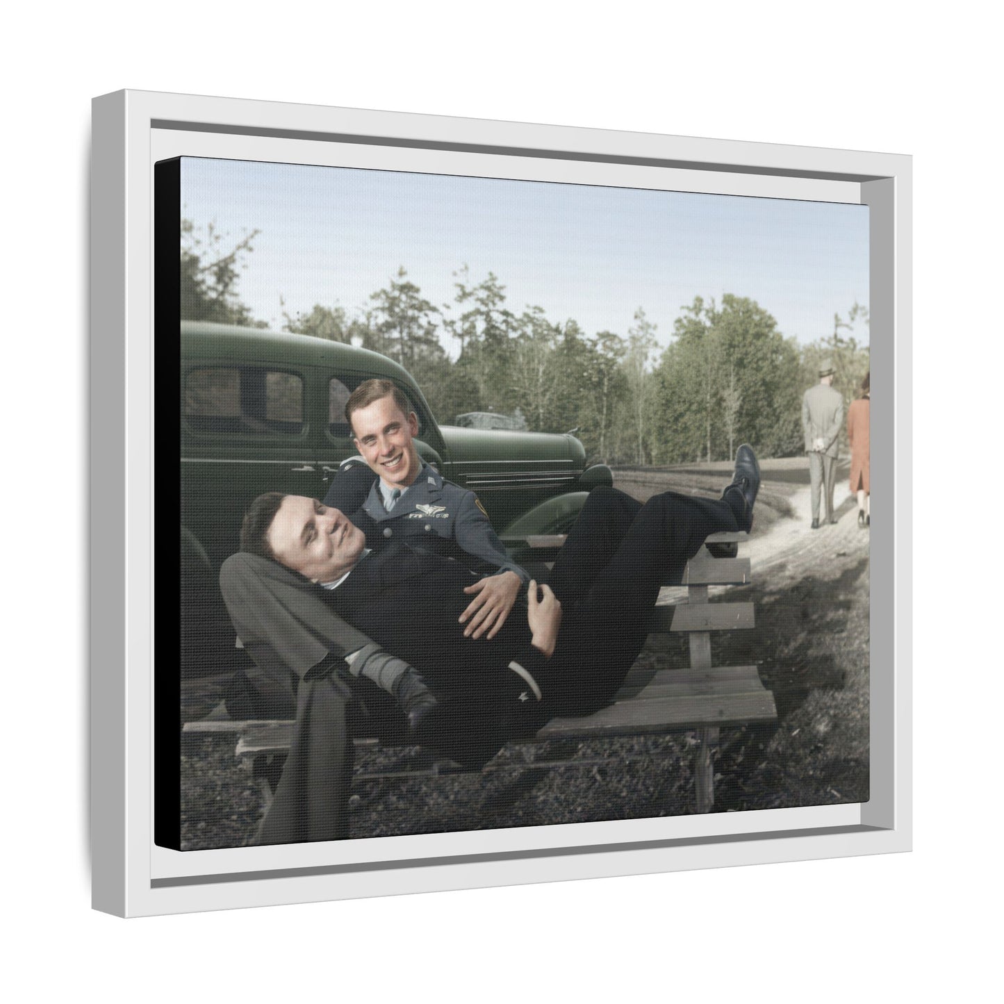 paire 107 | Framed Vintage Photo - Matte Canvas
