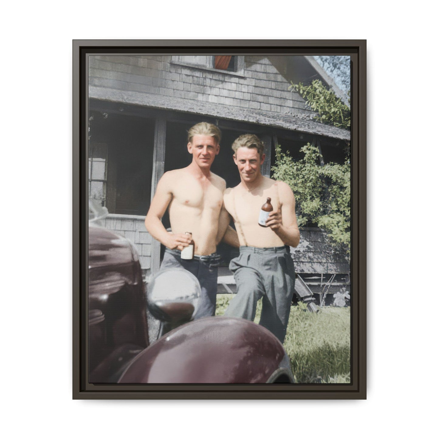 paire 109 | Framed Vintage Photo - Matte Canvas